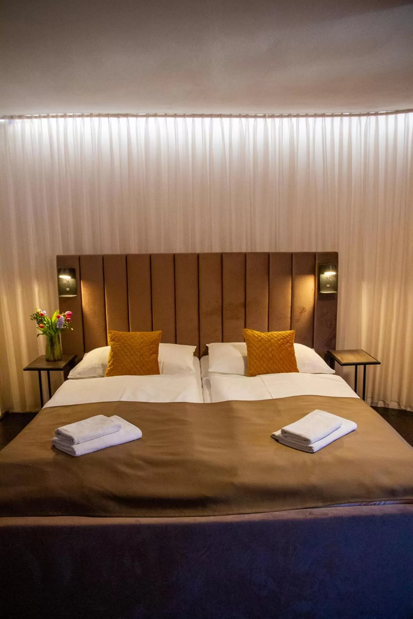 Bed in Hotel Svambersky dum