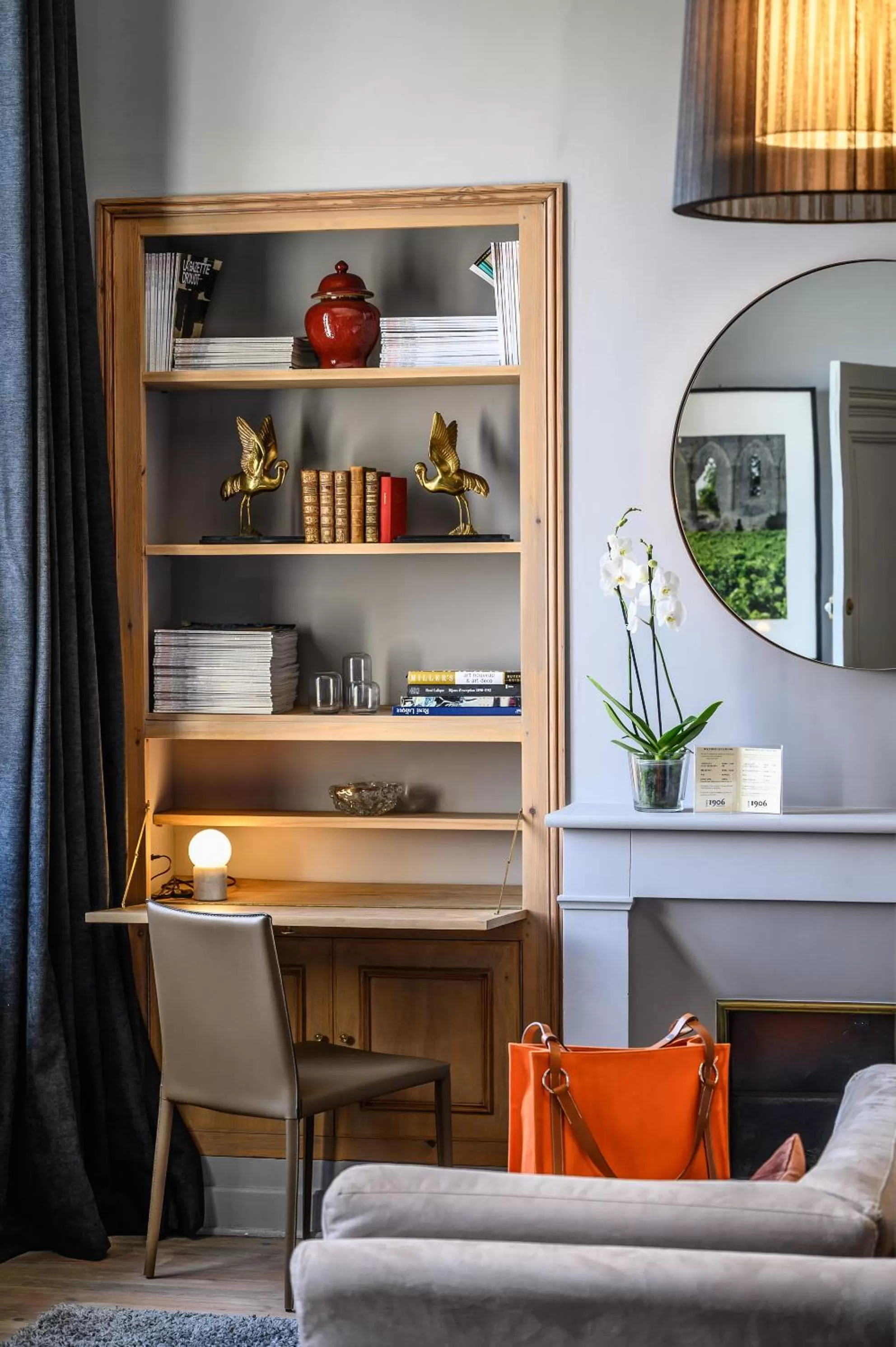 Seating area in Clos 1906