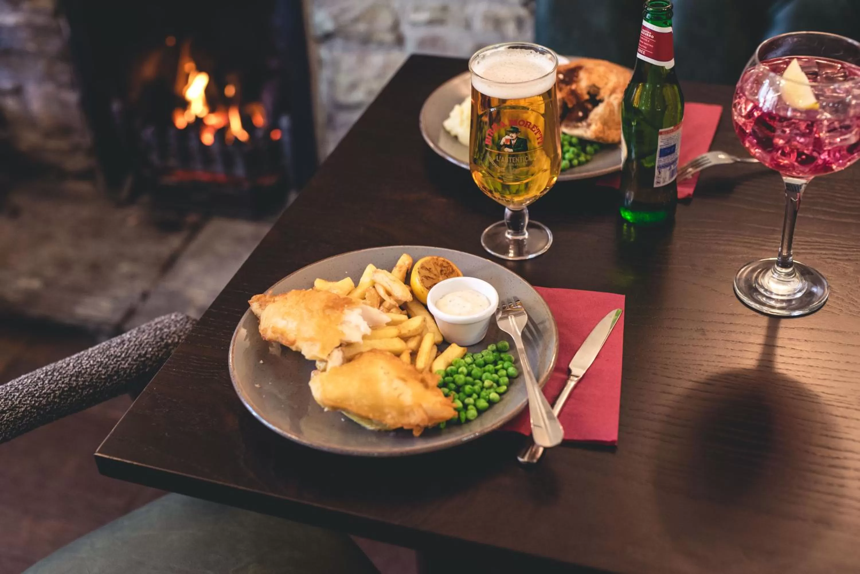 Food and drinks in Black Bull Hotel