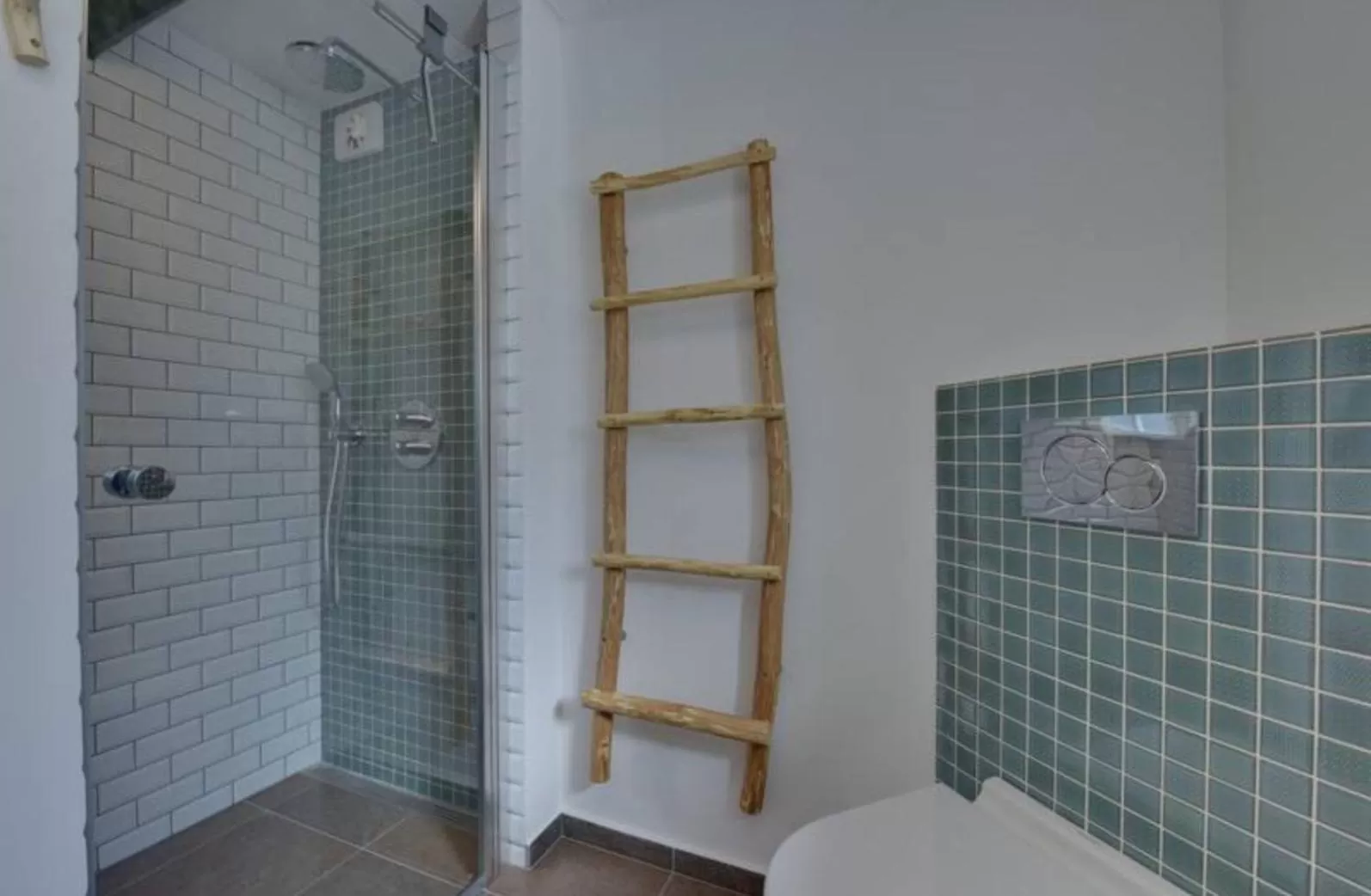 Bathroom, Bed in Hørhavegården B&B