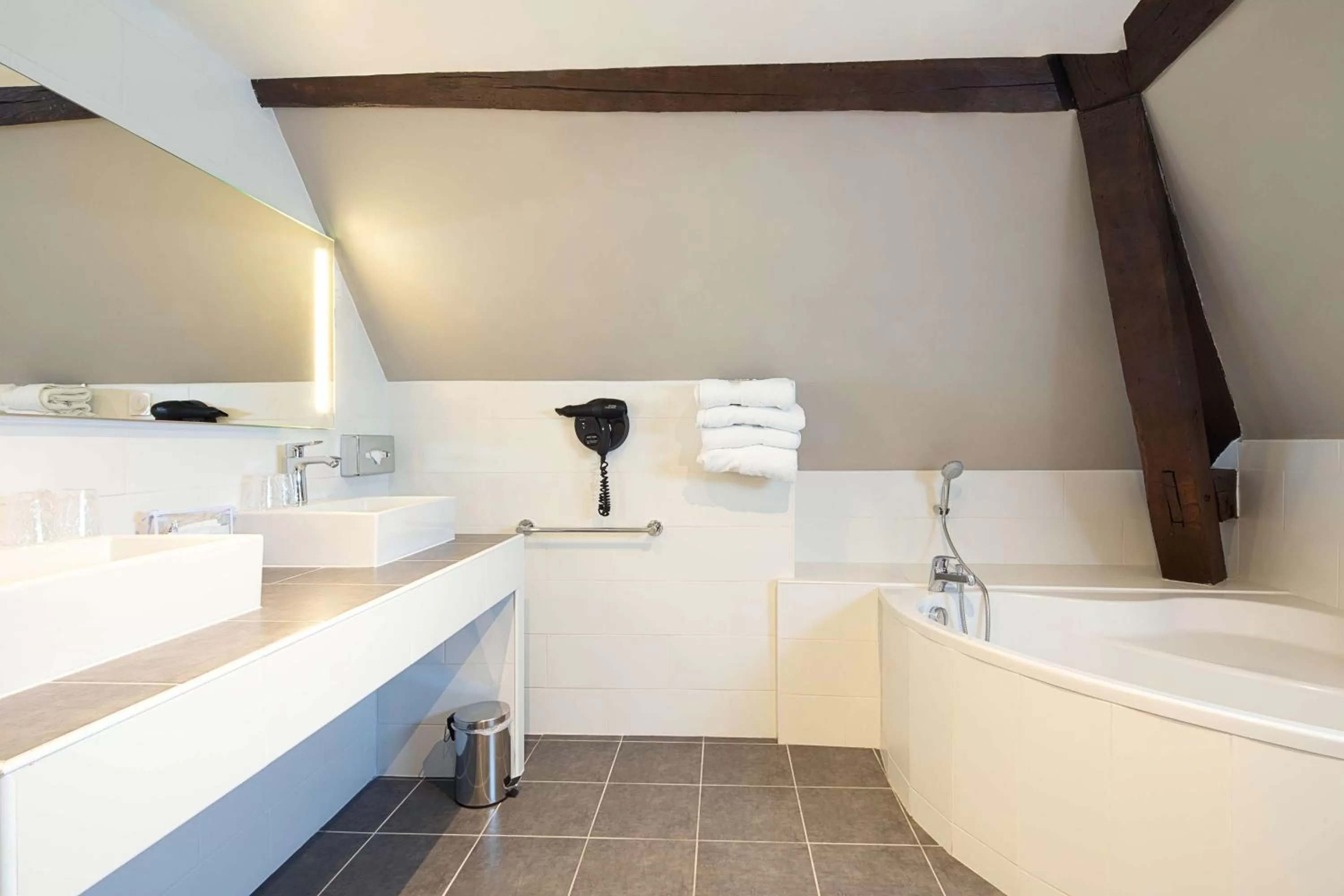 Bathroom in Best Western Central Hotel