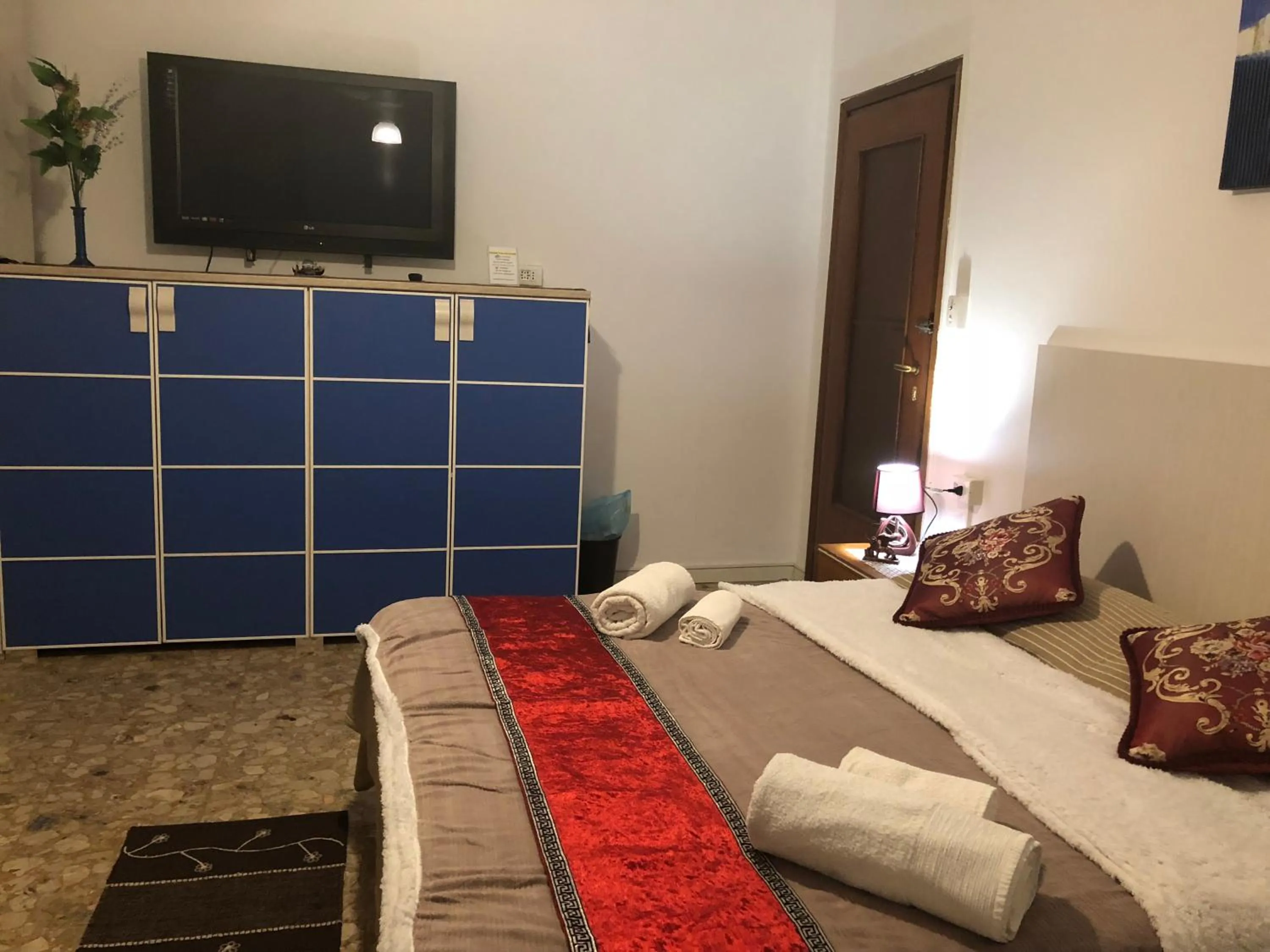 Bedroom, Bed in BB Stay Station