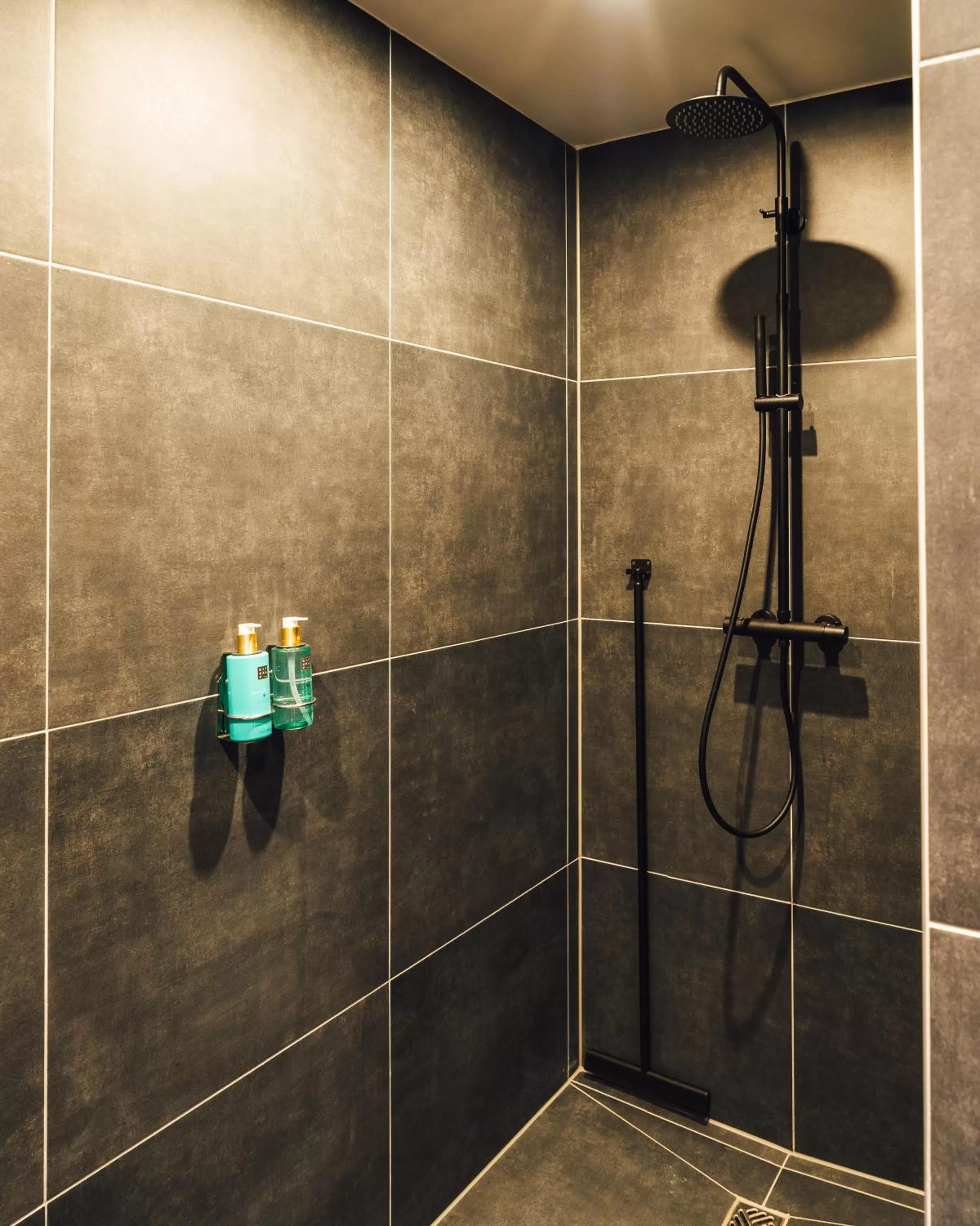 Sauna, Bathroom in Oldschool Hotel