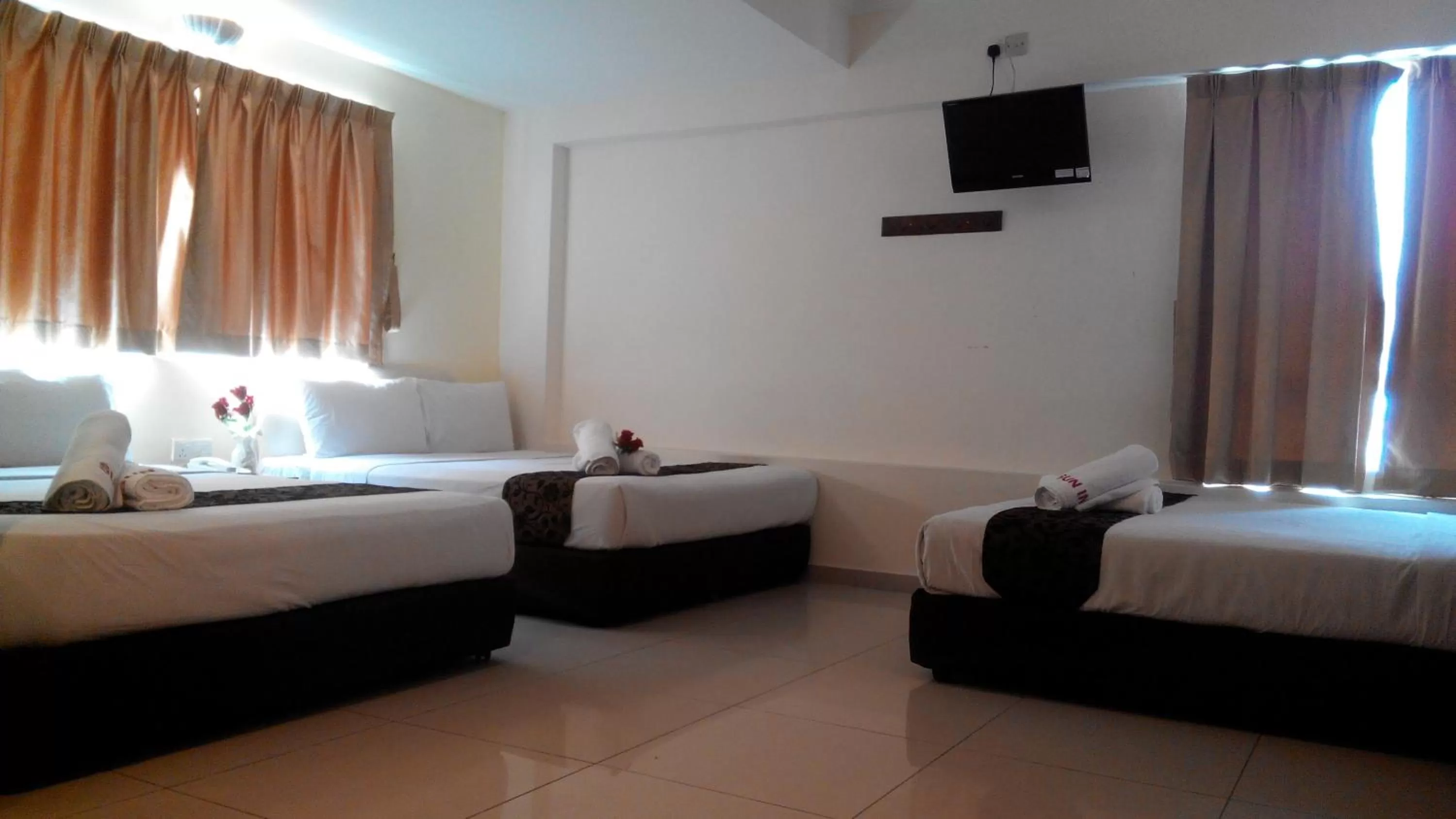 bunk bed, Bed in Sun Inns Hotel Kuala Selangor