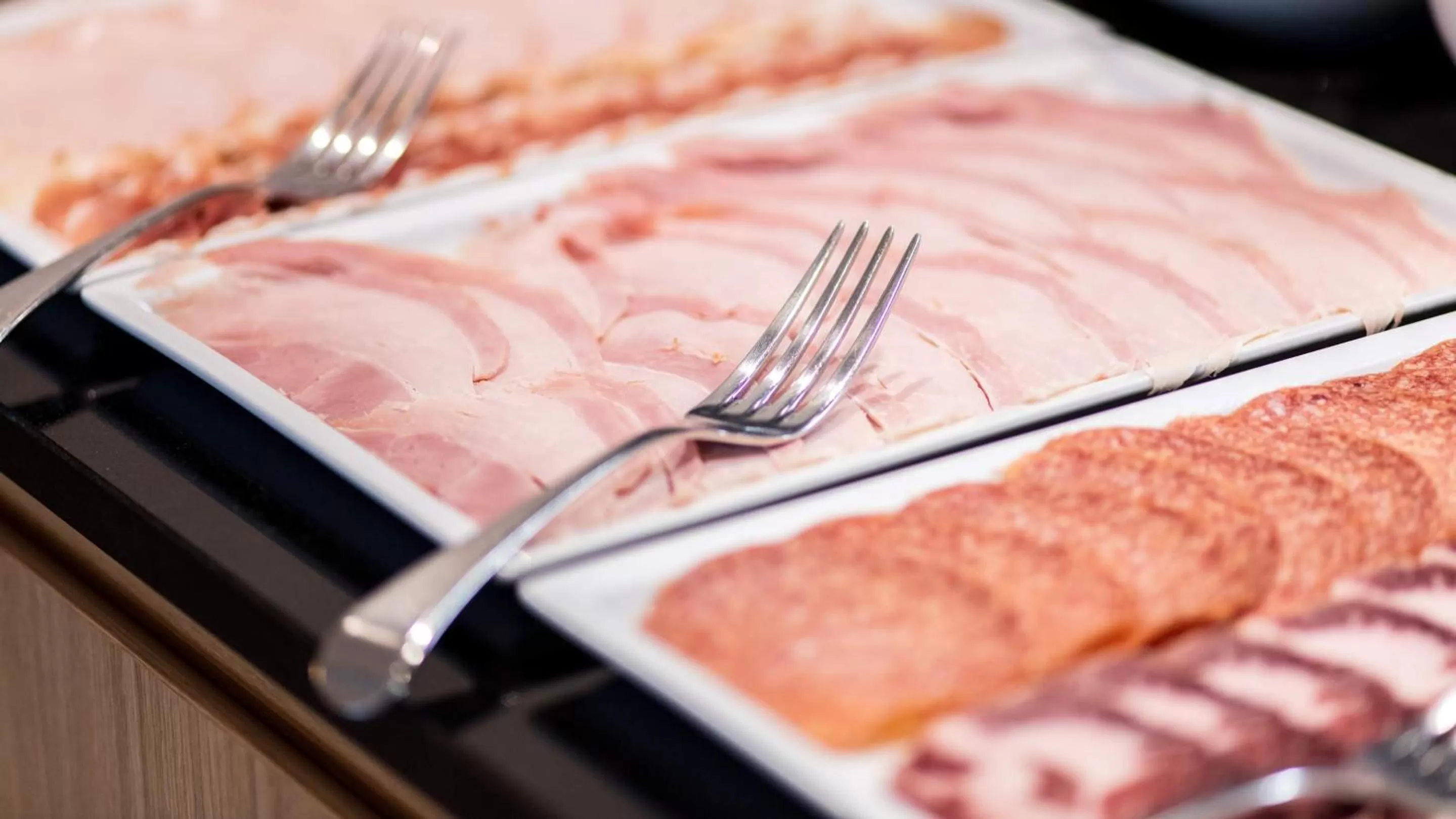 Buffet breakfast, Food in Flora Hotel & Suites