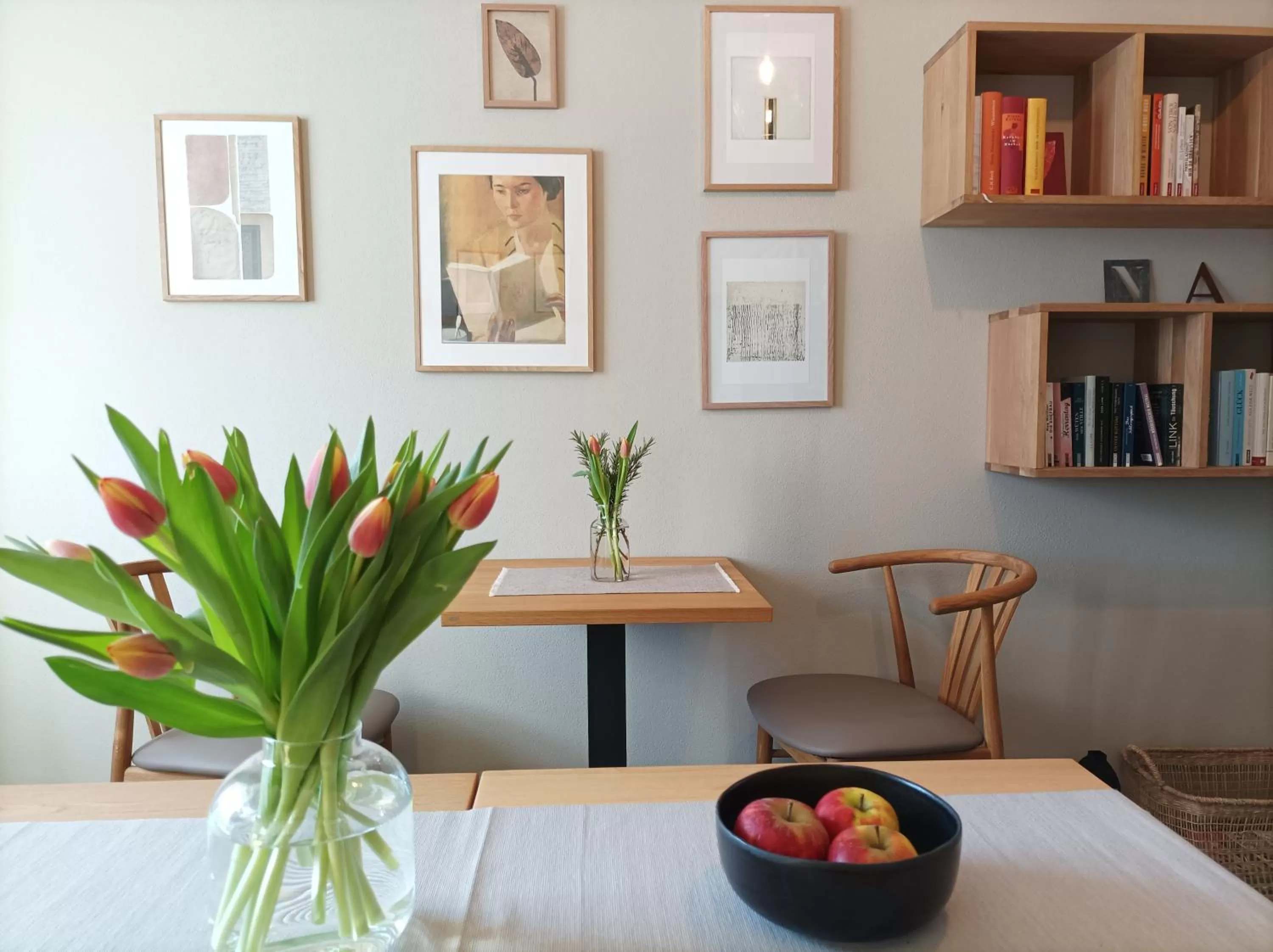 Dining area in Das Kornburg-Quartier