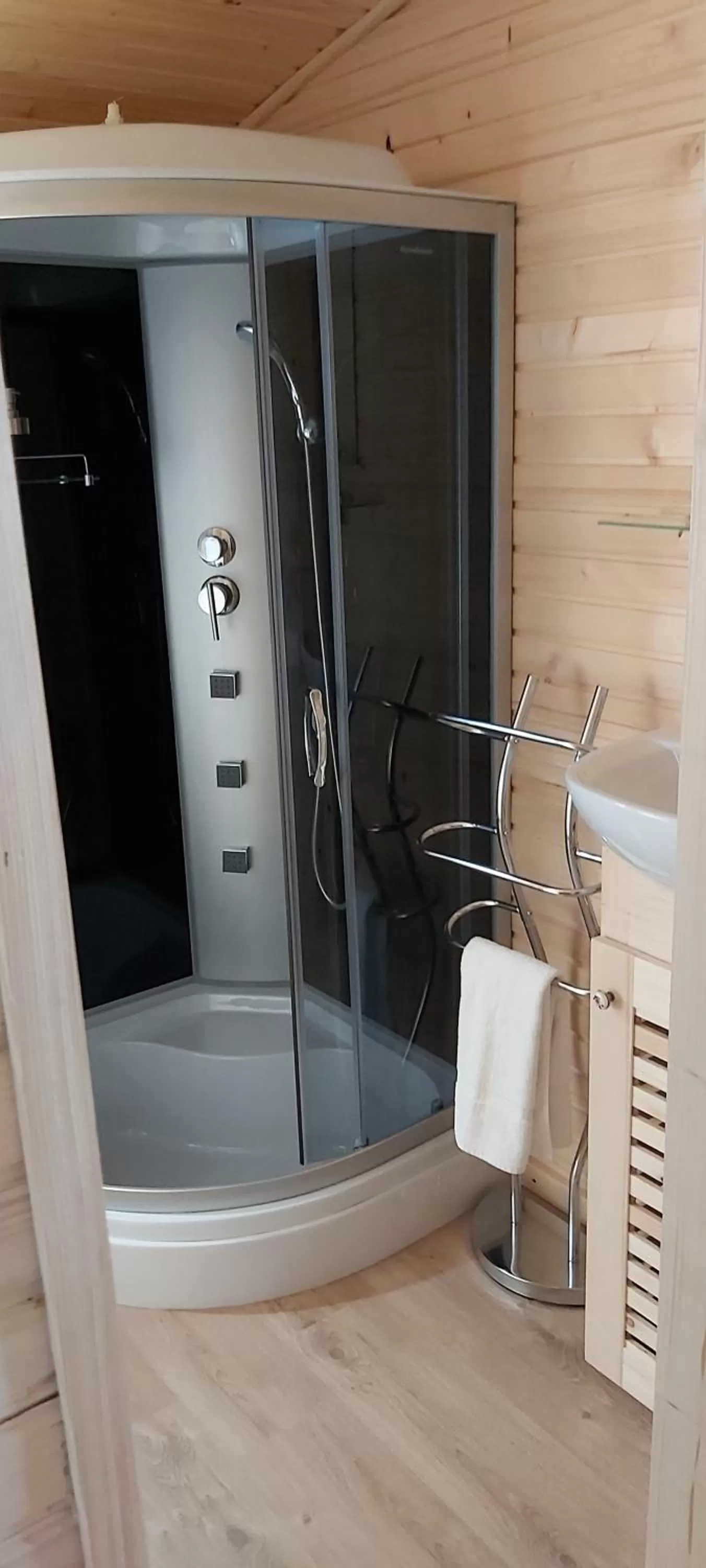 Bathroom in Les Roulottes des Ris