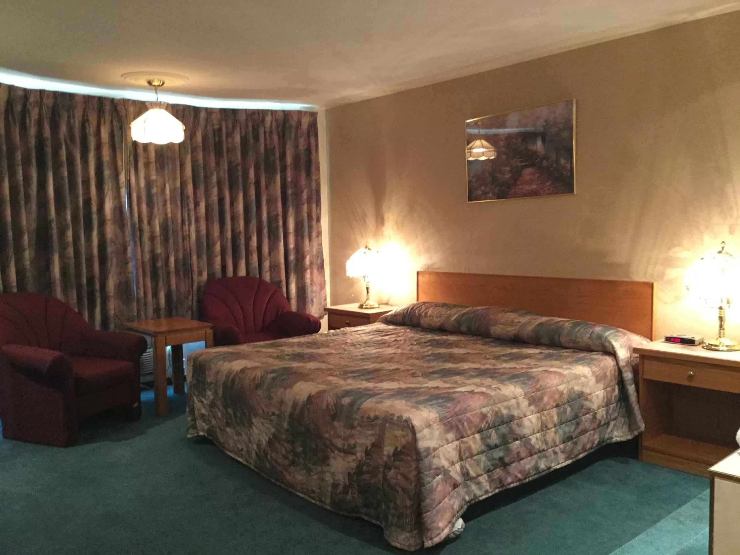 Bed in Western Budget Motel East Red Deer