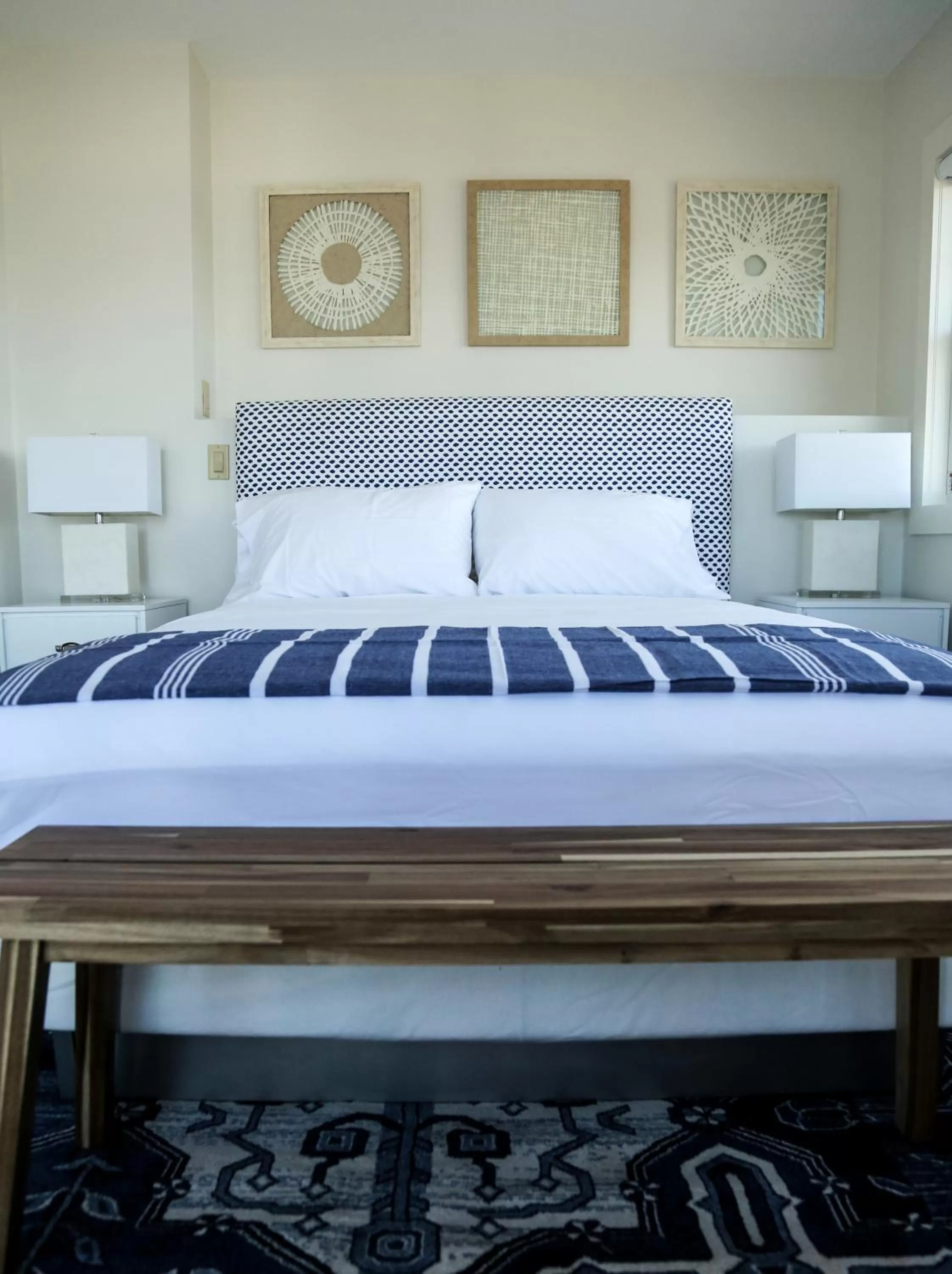 Bed in The Sea Breeze Inn