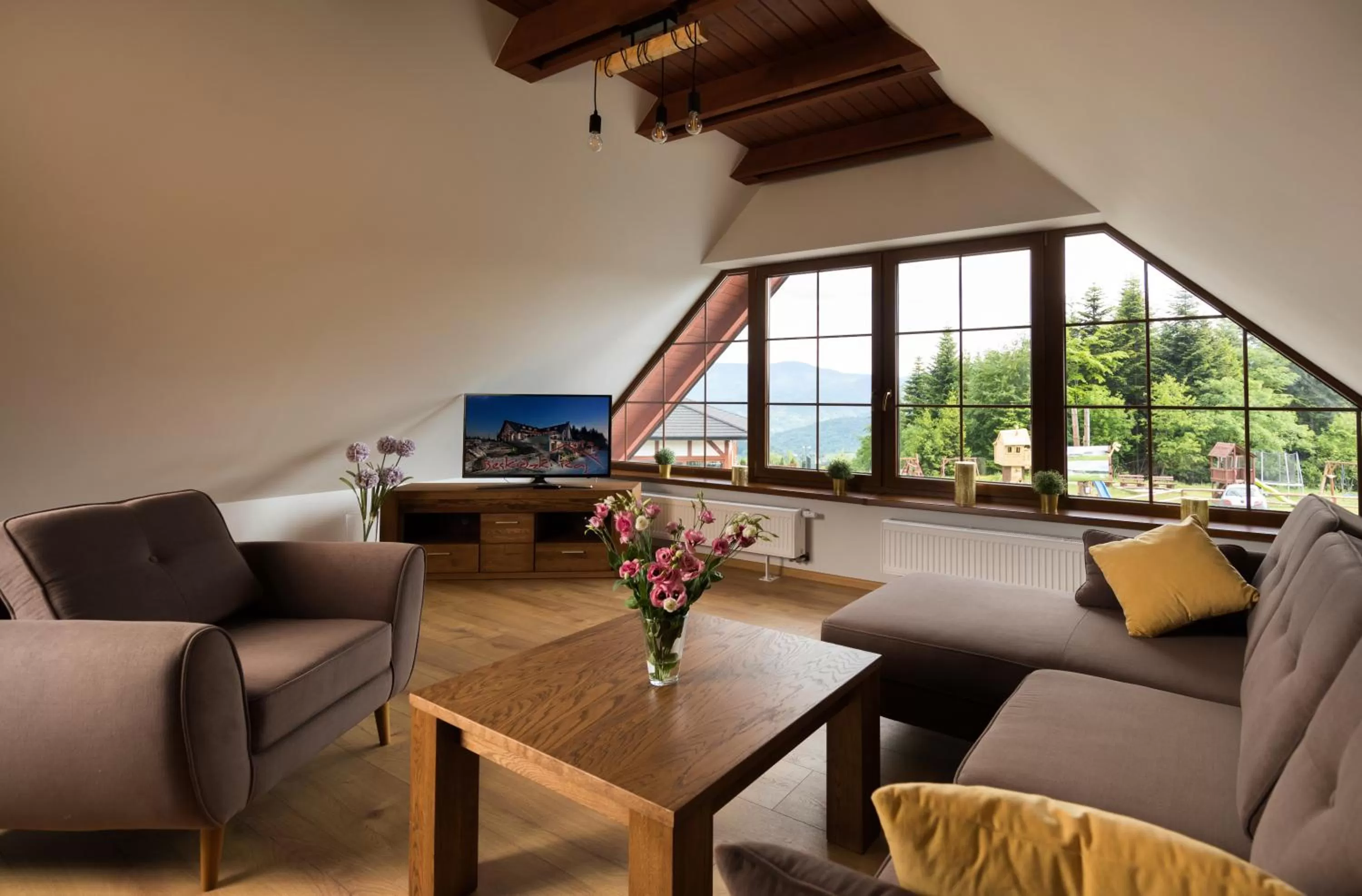 TV and multimedia in Hotel Beskidzki Raj Medical SPA