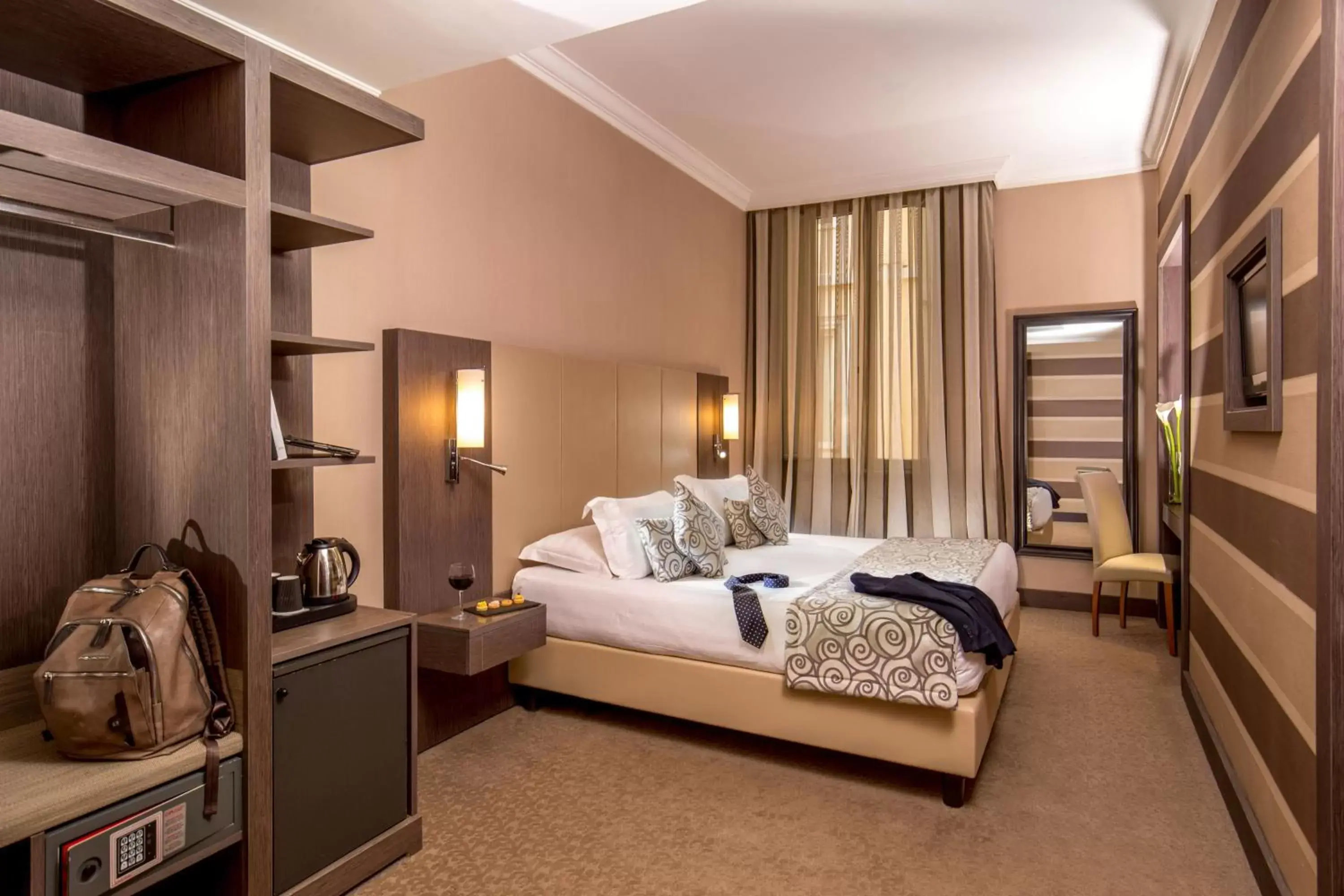 Classic Double or Twin Room in Hotel Savoy Classic Double or Twin Room in Hotel Savoy