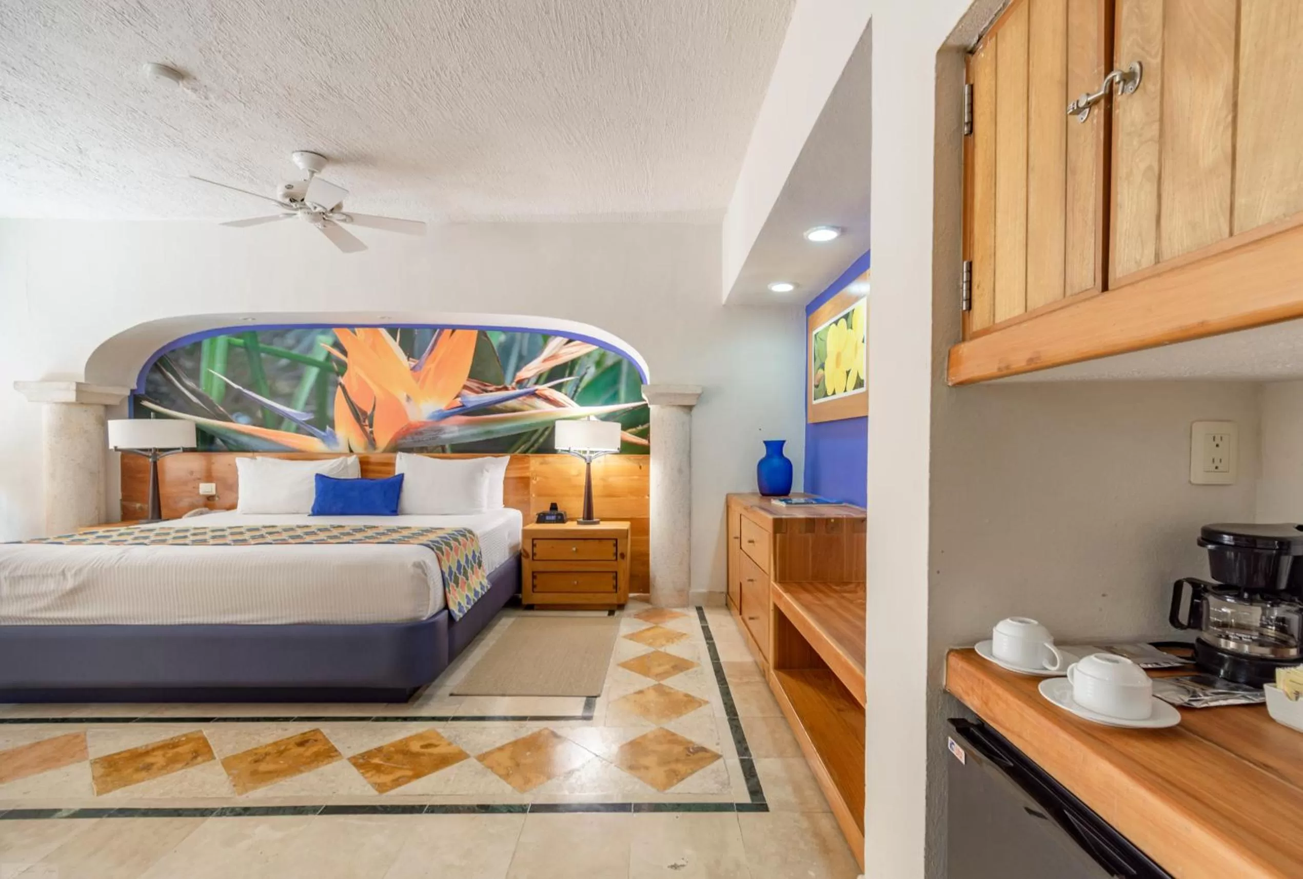 Photo of the whole room, Bed in Puerto Aventuras Hotel & Beach Club