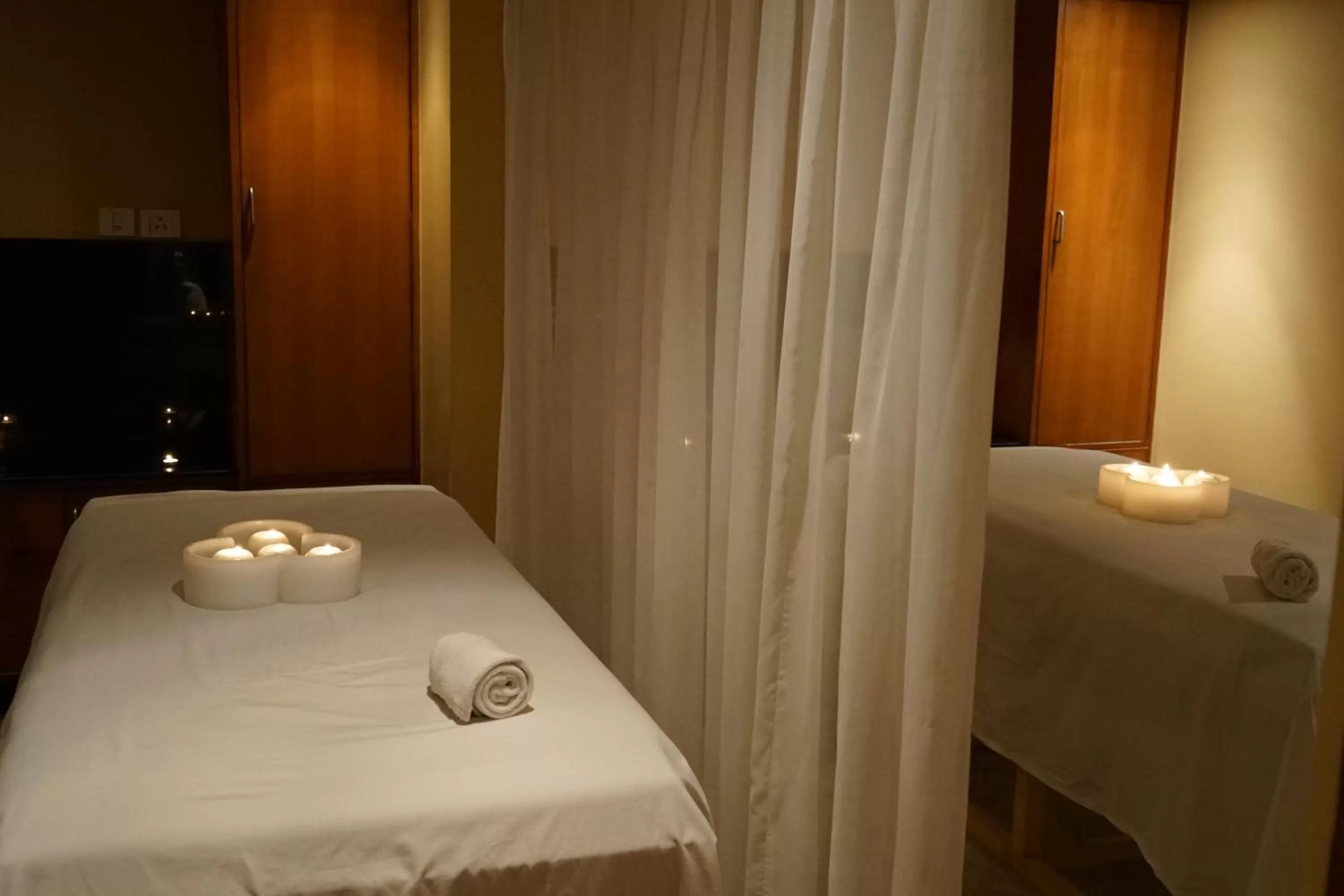 Massage, Bed in Taj Chandigarh