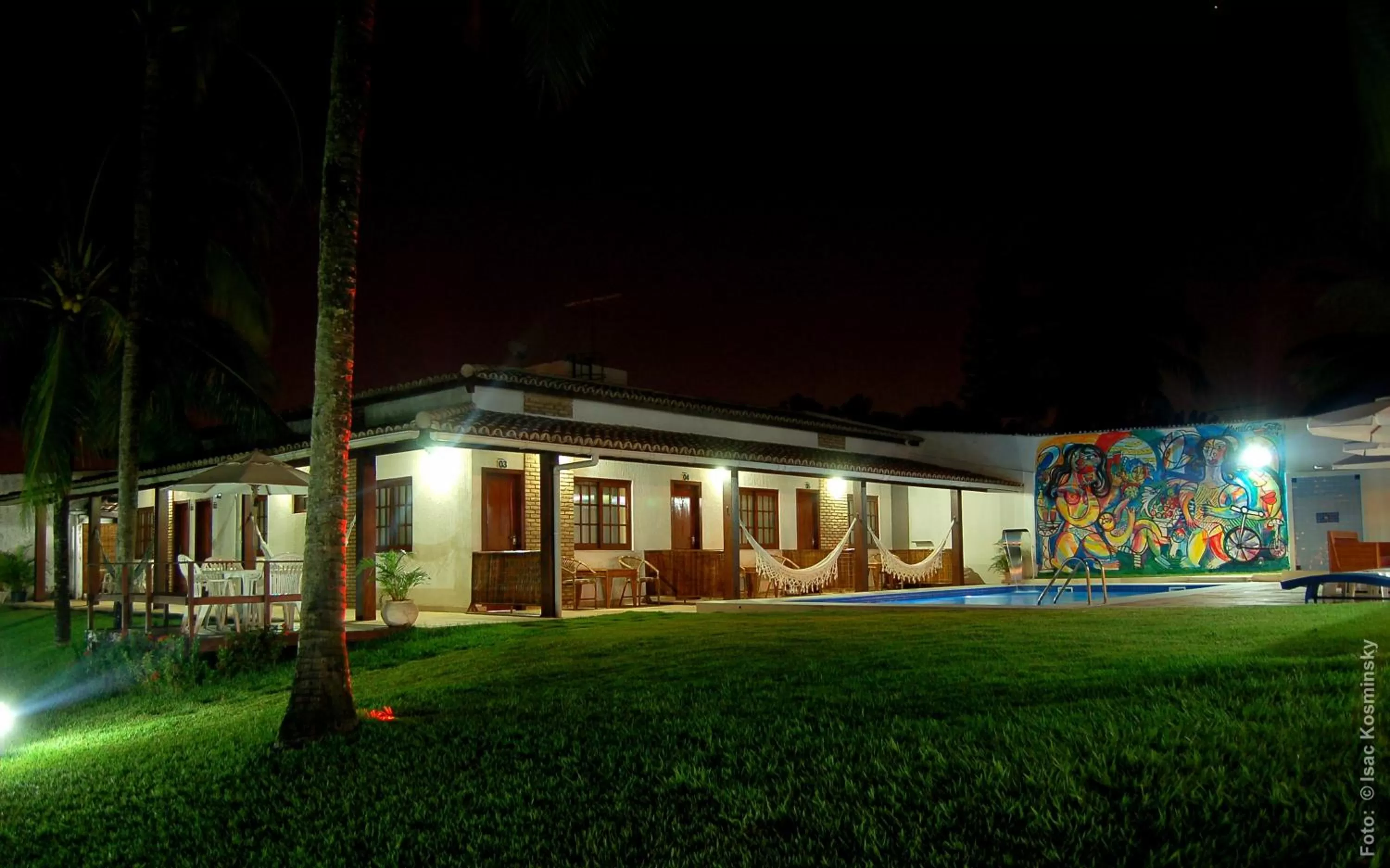 Property building in Hotel Pousada Salvador Paradise