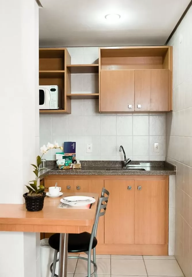 Kitchen or kitchenette in Blue Tree Towers All Suites Santo André
