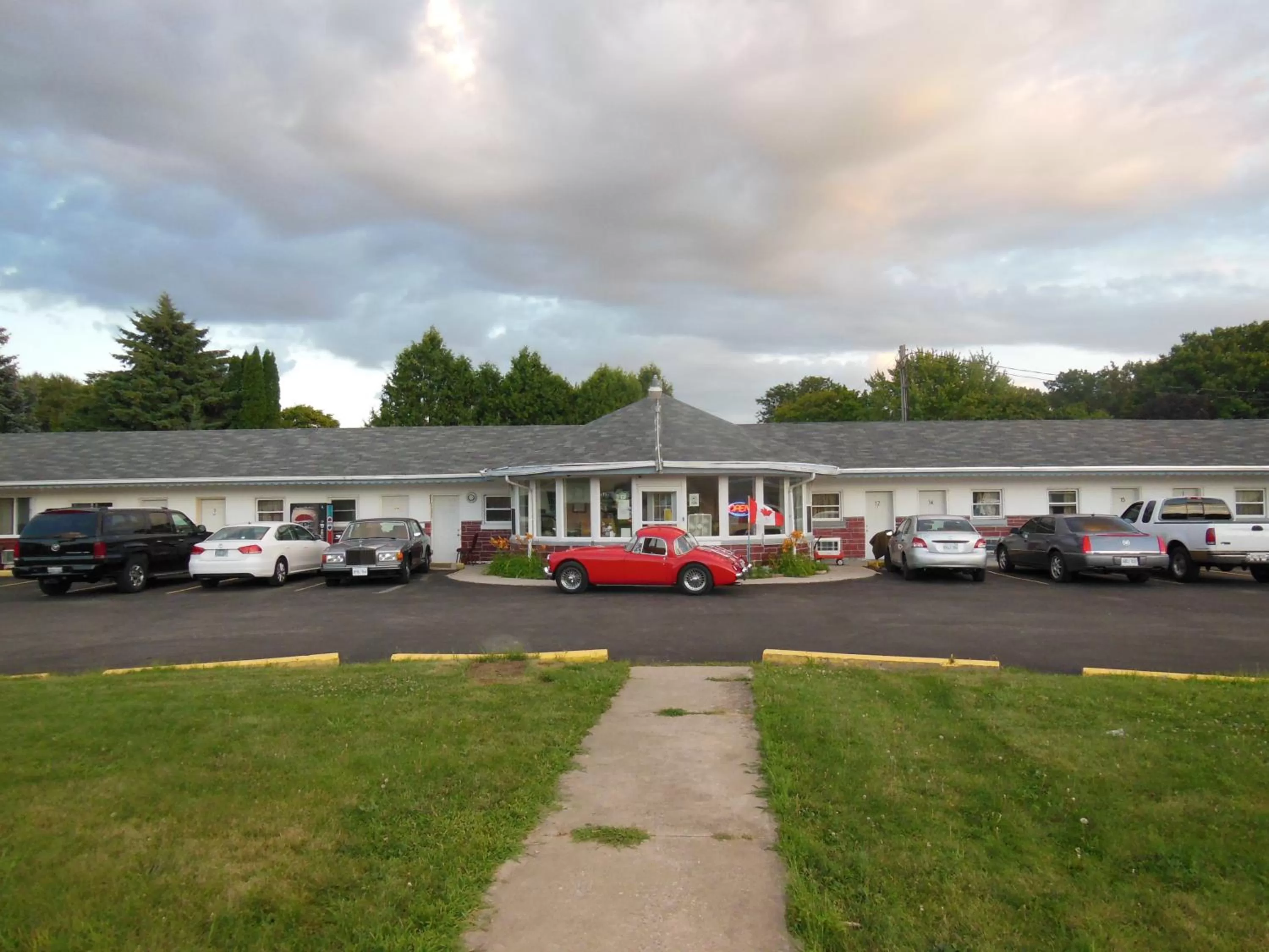 Property building in Kent Motel