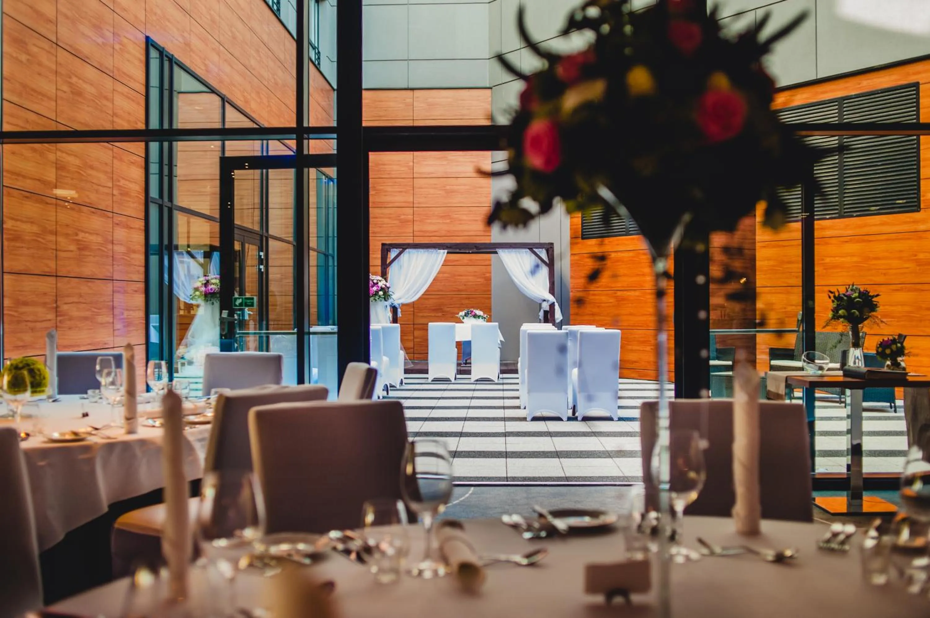 Patio in Warsaw Plaza Hotel