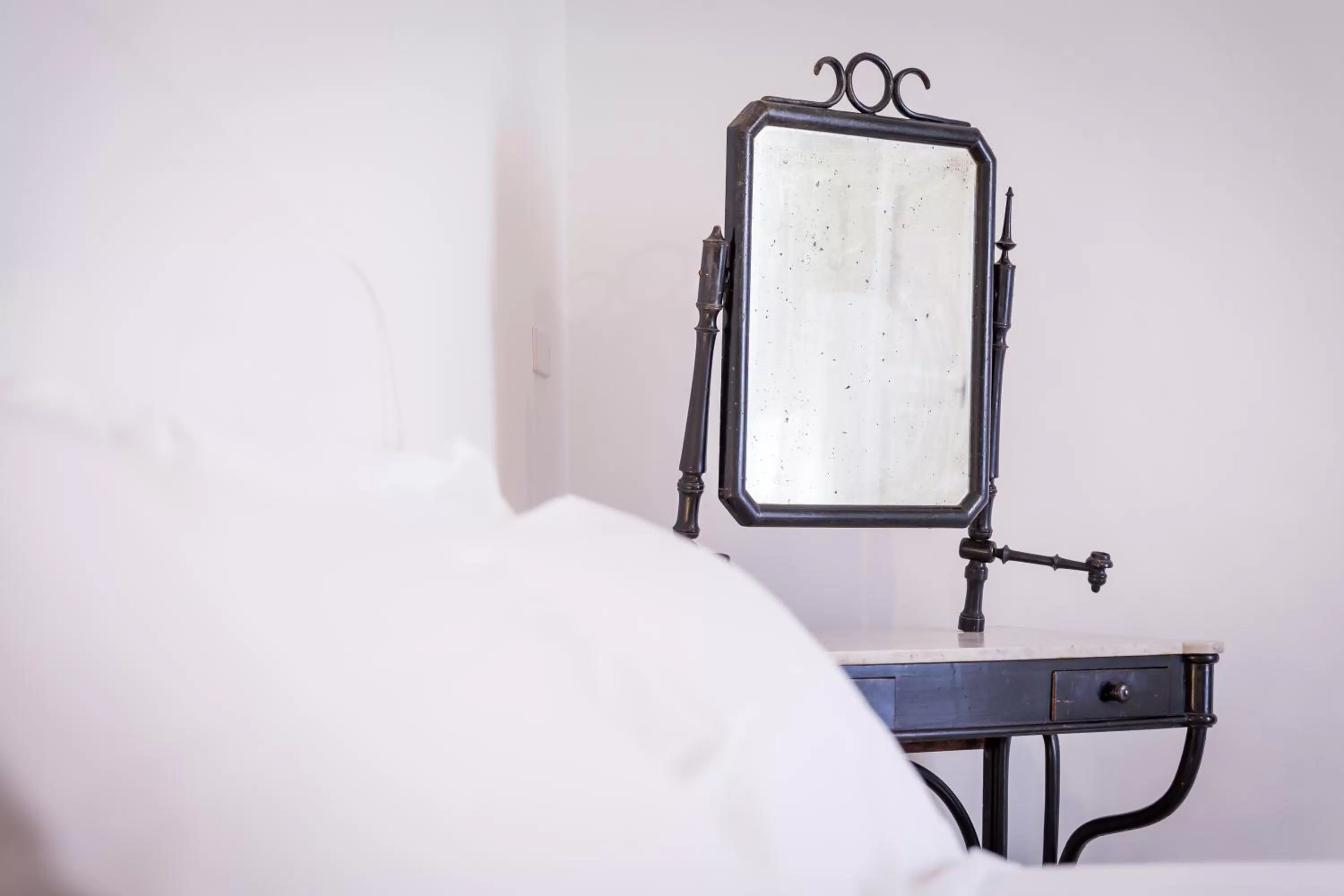 Decorative detail in Palazzo Montalbano