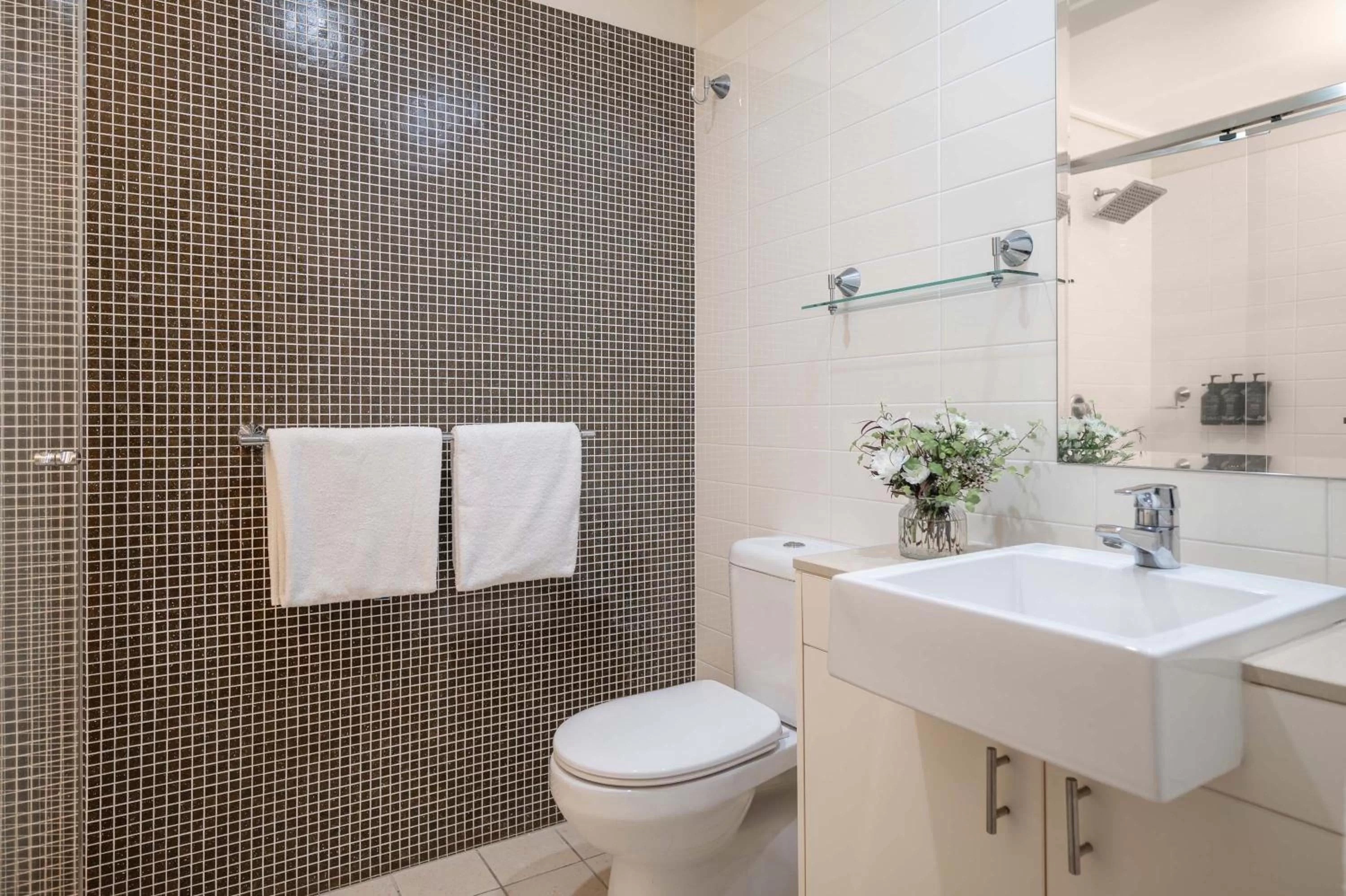 Bathroom in Mantra The Observatory