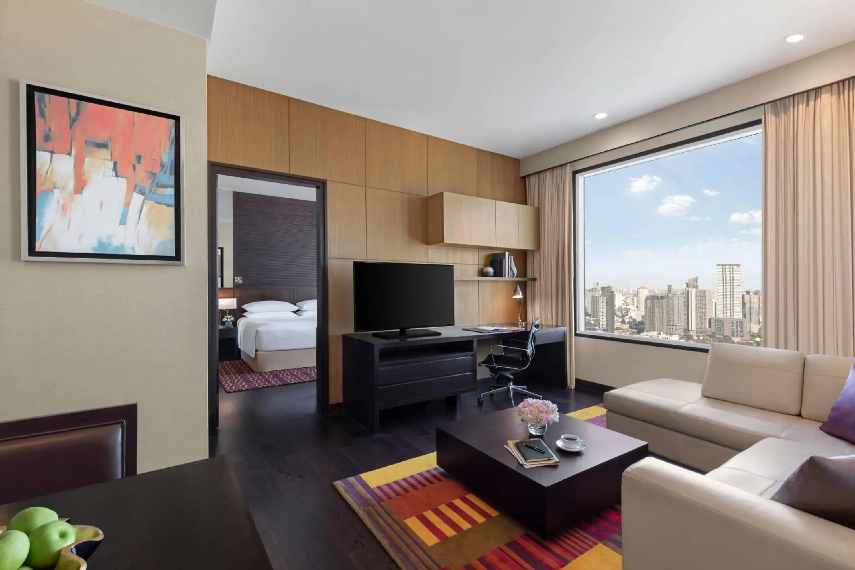 One-Bedroom Suite with a King Bed or Two Single Beds and City View, with Bathtub in Marriott Executive Apartments Sukhumvit Park, Bangkok One-Bedroom Suite with a King Bed or Two Single Beds and City View, with Bathtub in Marriott Executive Apartments Sukhumvit Park, Bangkok