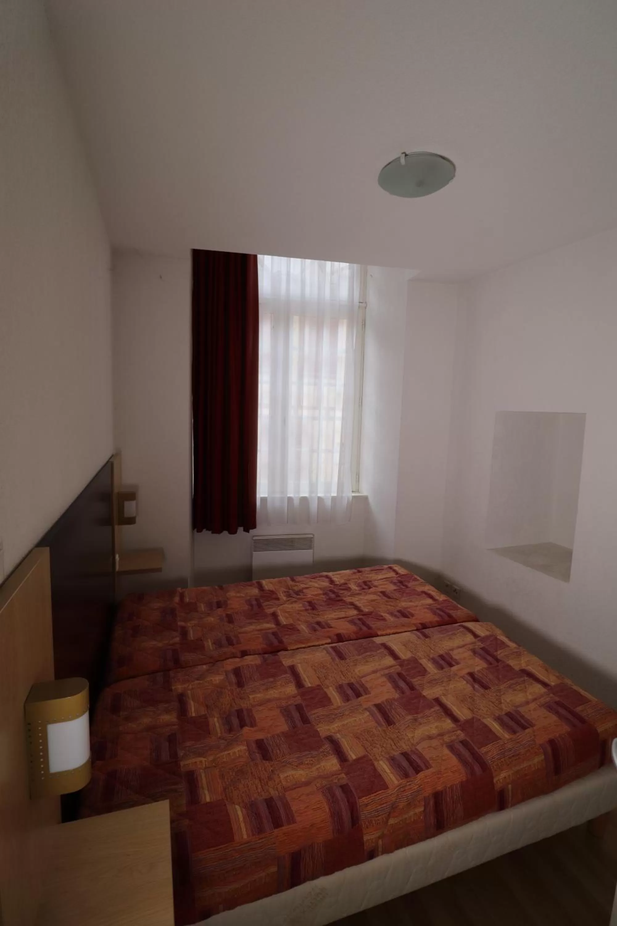 Bed in Chateau Ricard