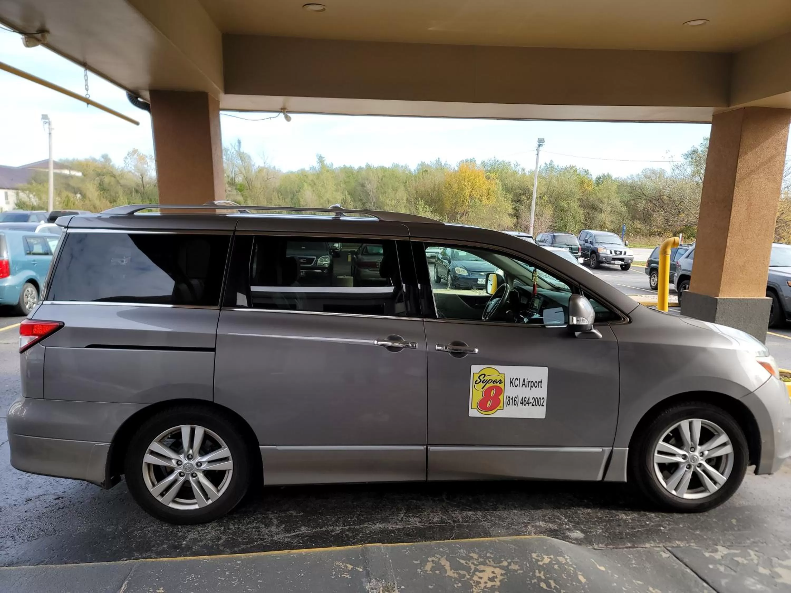 shuttle in Super 8 by Wyndham Kansas City Airport North