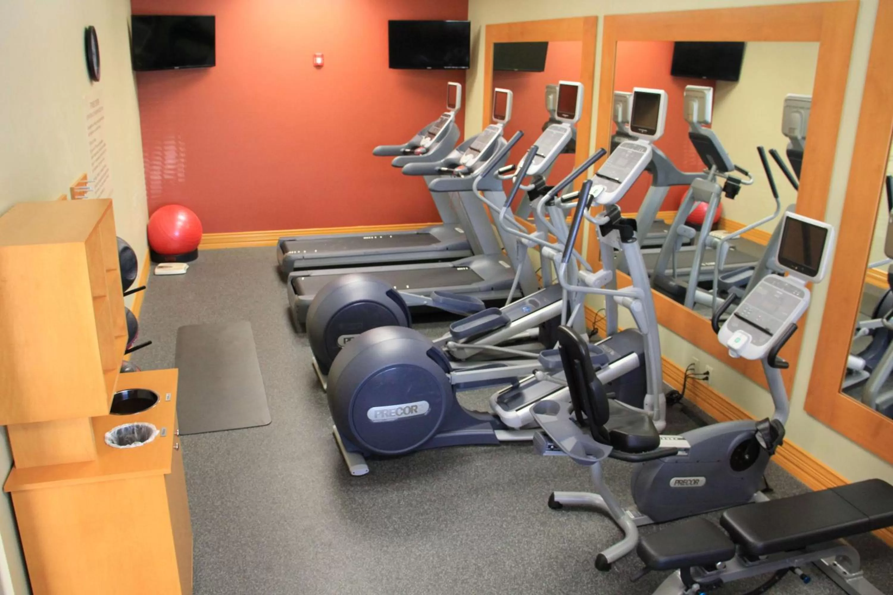 Fitness centre/facilities in Hilton Garden Inn Houston West Katy