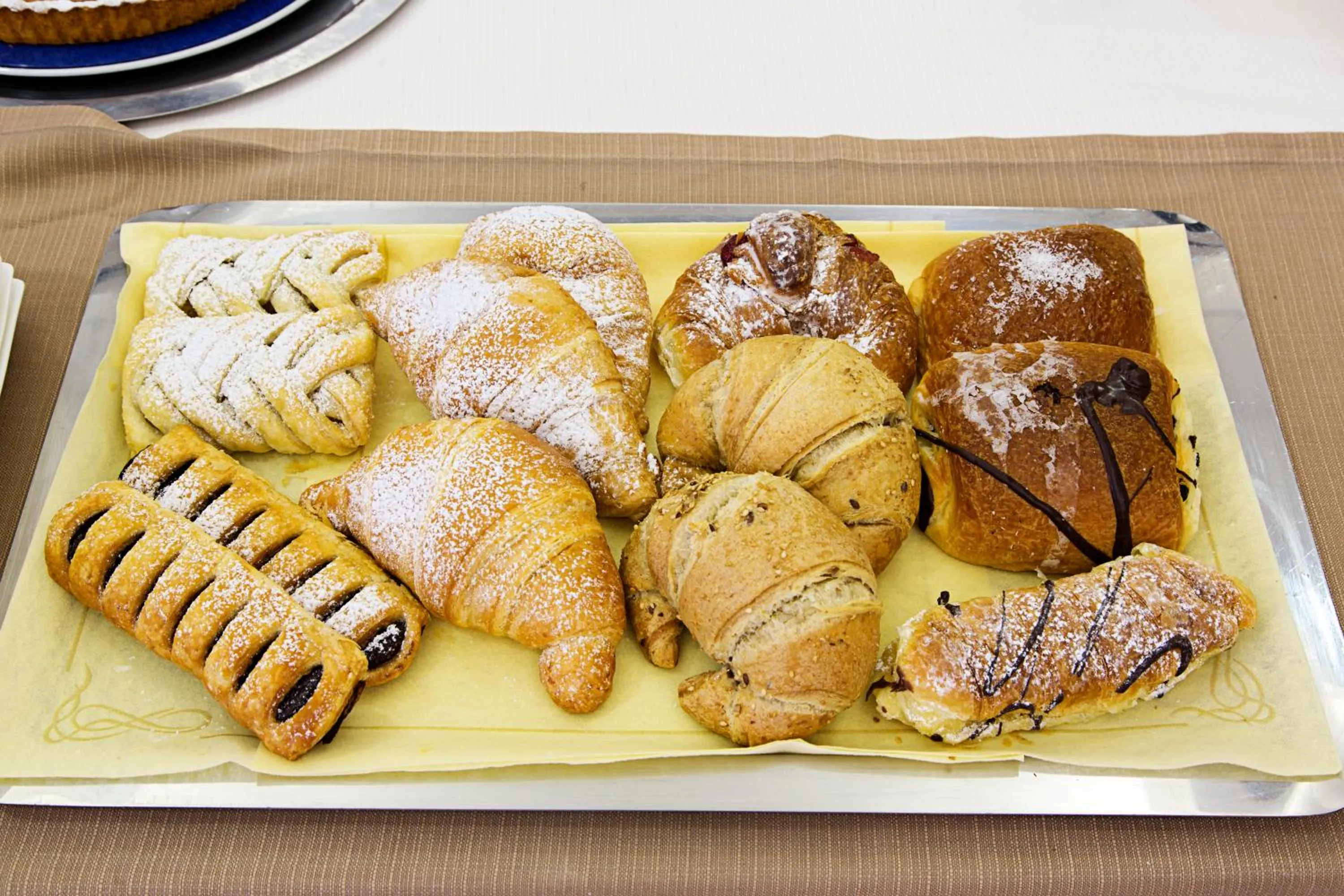 Italian breakfast in Hotel Palace 2000