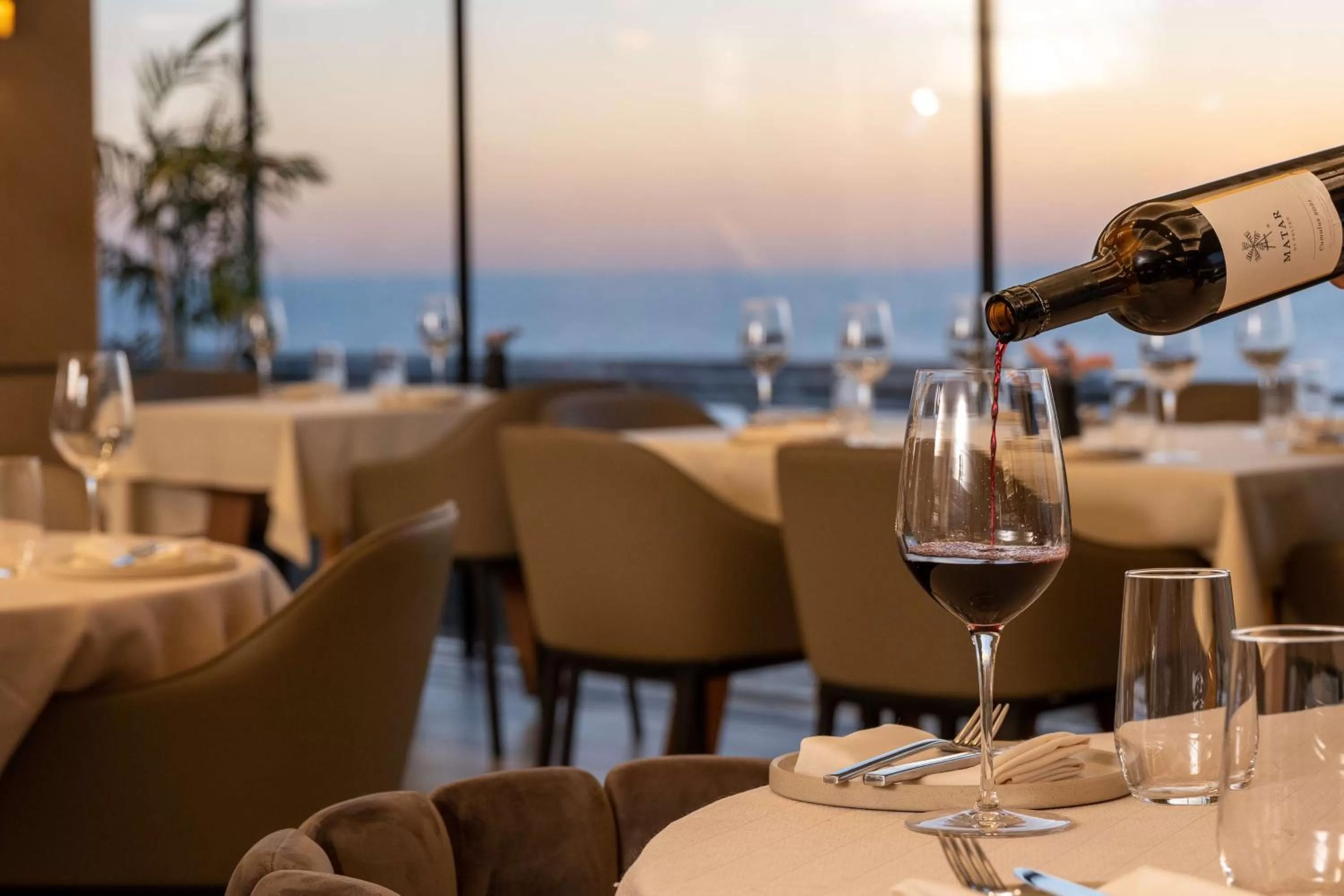 Restaurant/places to eat in Hilton Tel Aviv Hotel