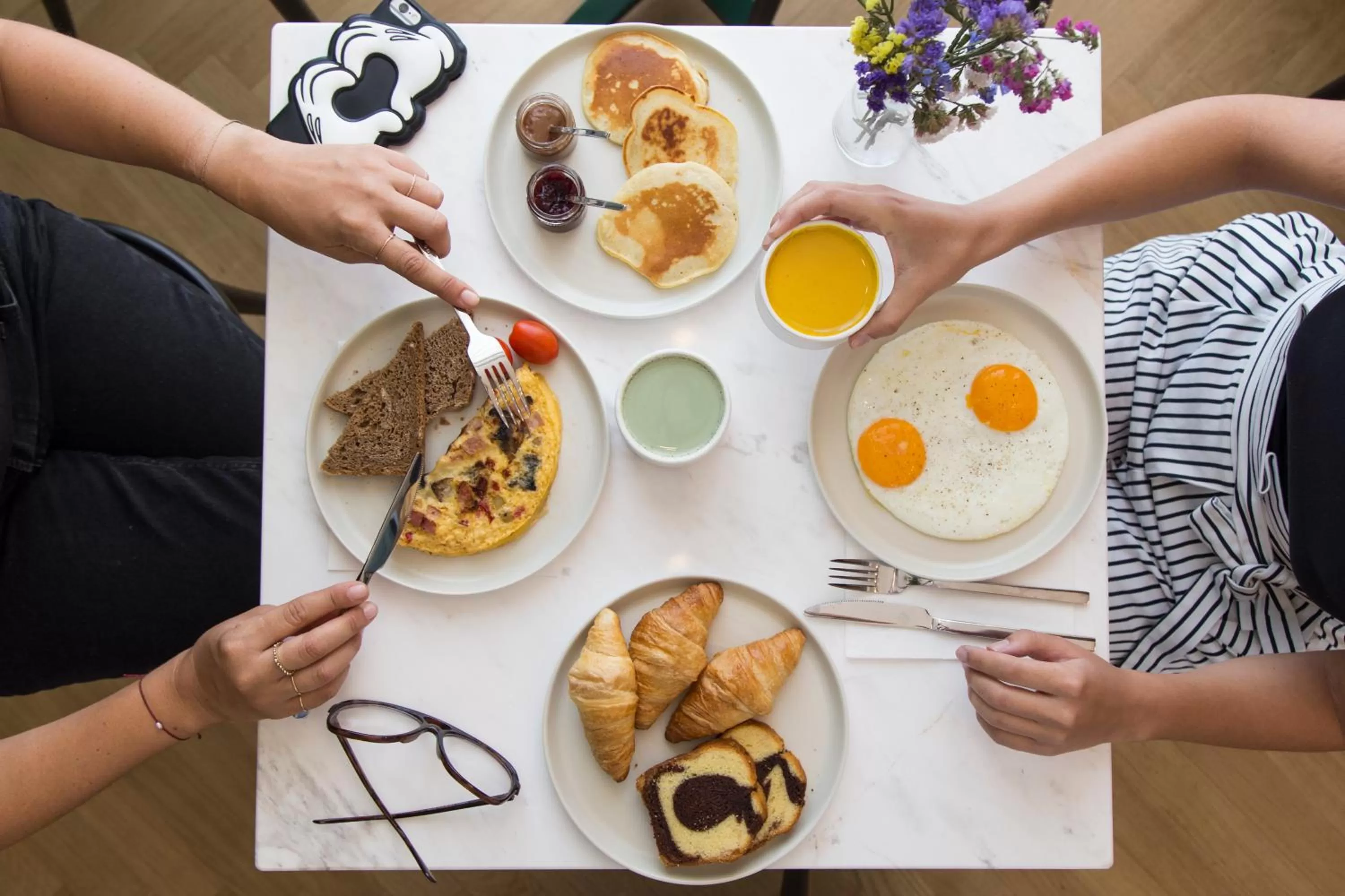 Food and drinks in The Modernist Thessaloniki