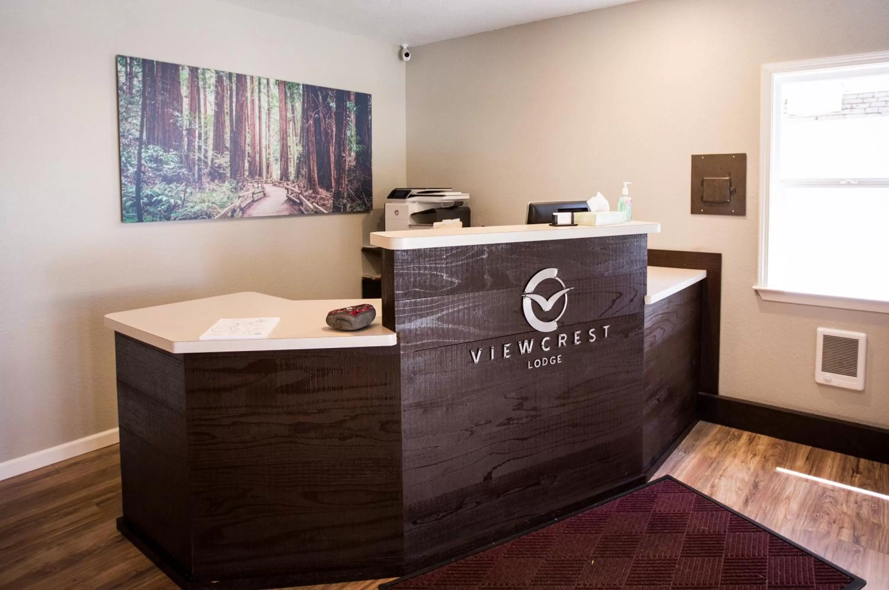 Lobby or reception in View Crest Lodge