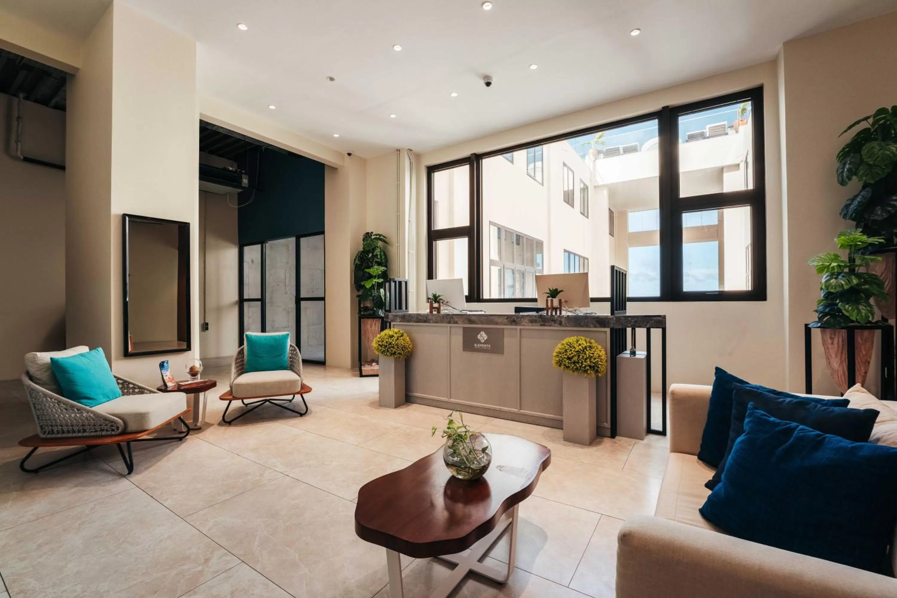 Lobby or reception in Elements Hotel & Shops Curaçao