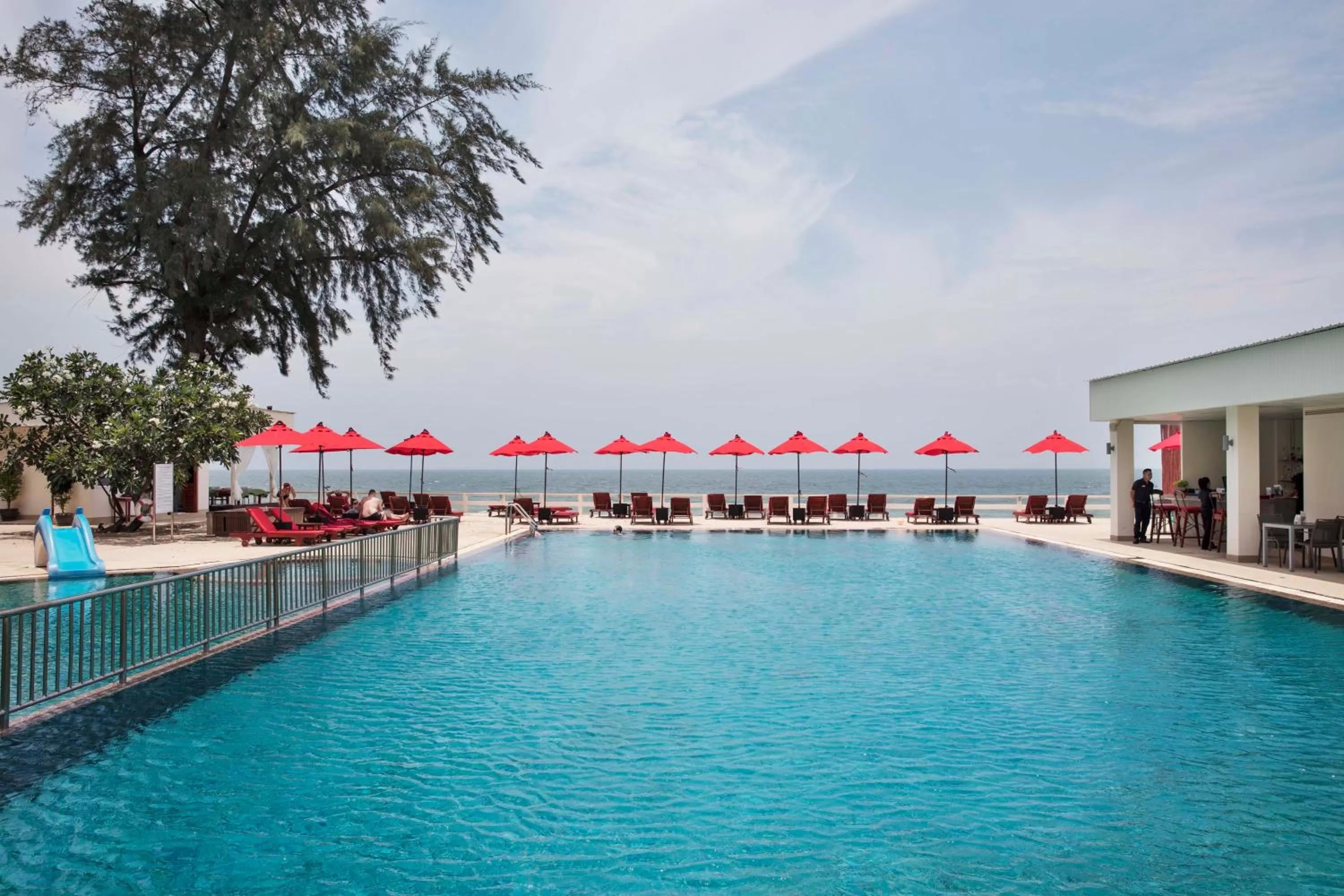 Sea view, Swimming Pool in Chom View Hotel, Hua Hin