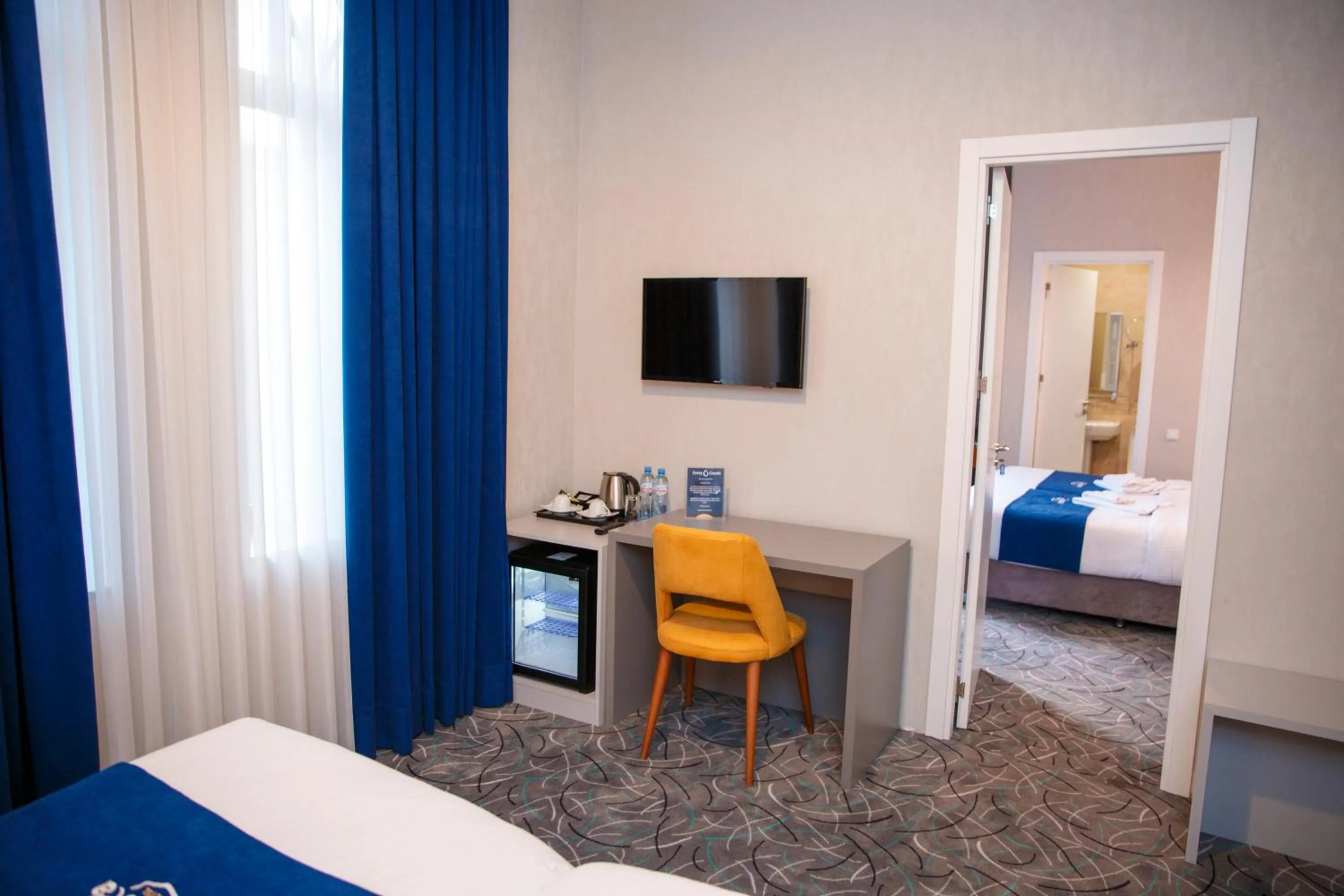 Restaurant/places to eat in Tribeca Hotel