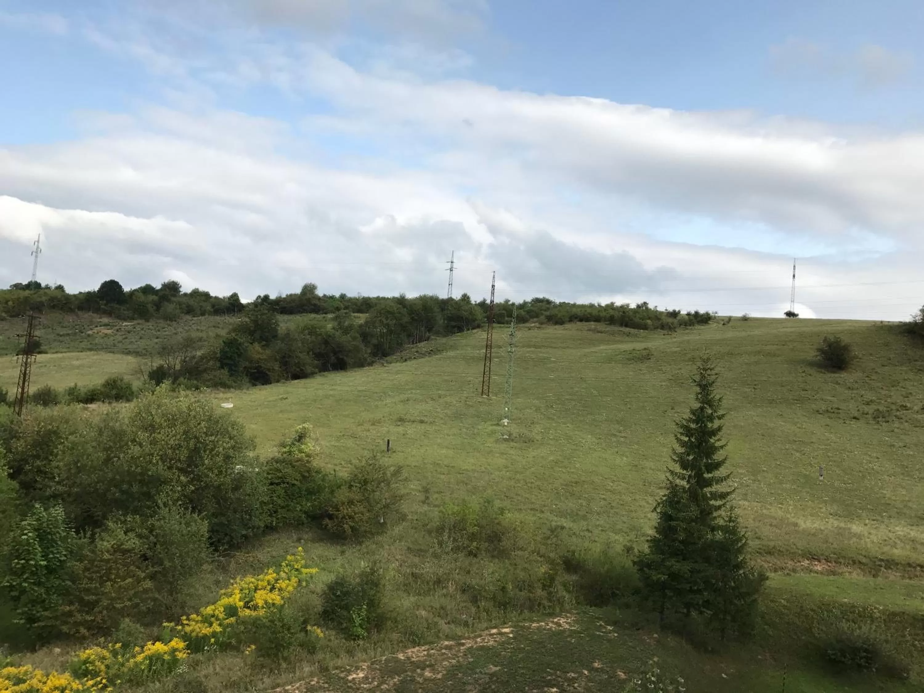 Mountain view in City Hotel B&B, reception 24 7, 800m od-from R1, free parking