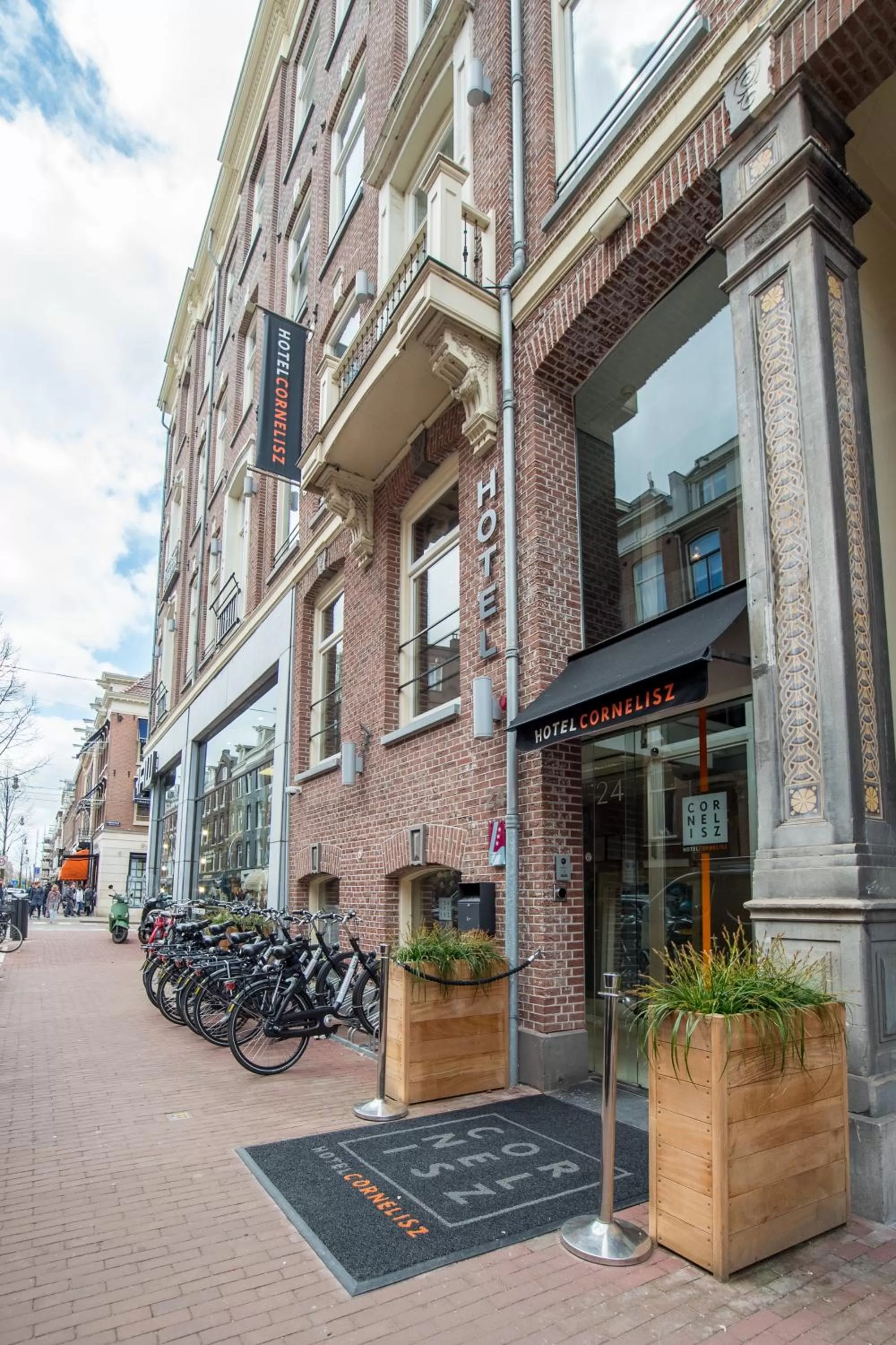 Facade/entrance in Hotel Cornelisz