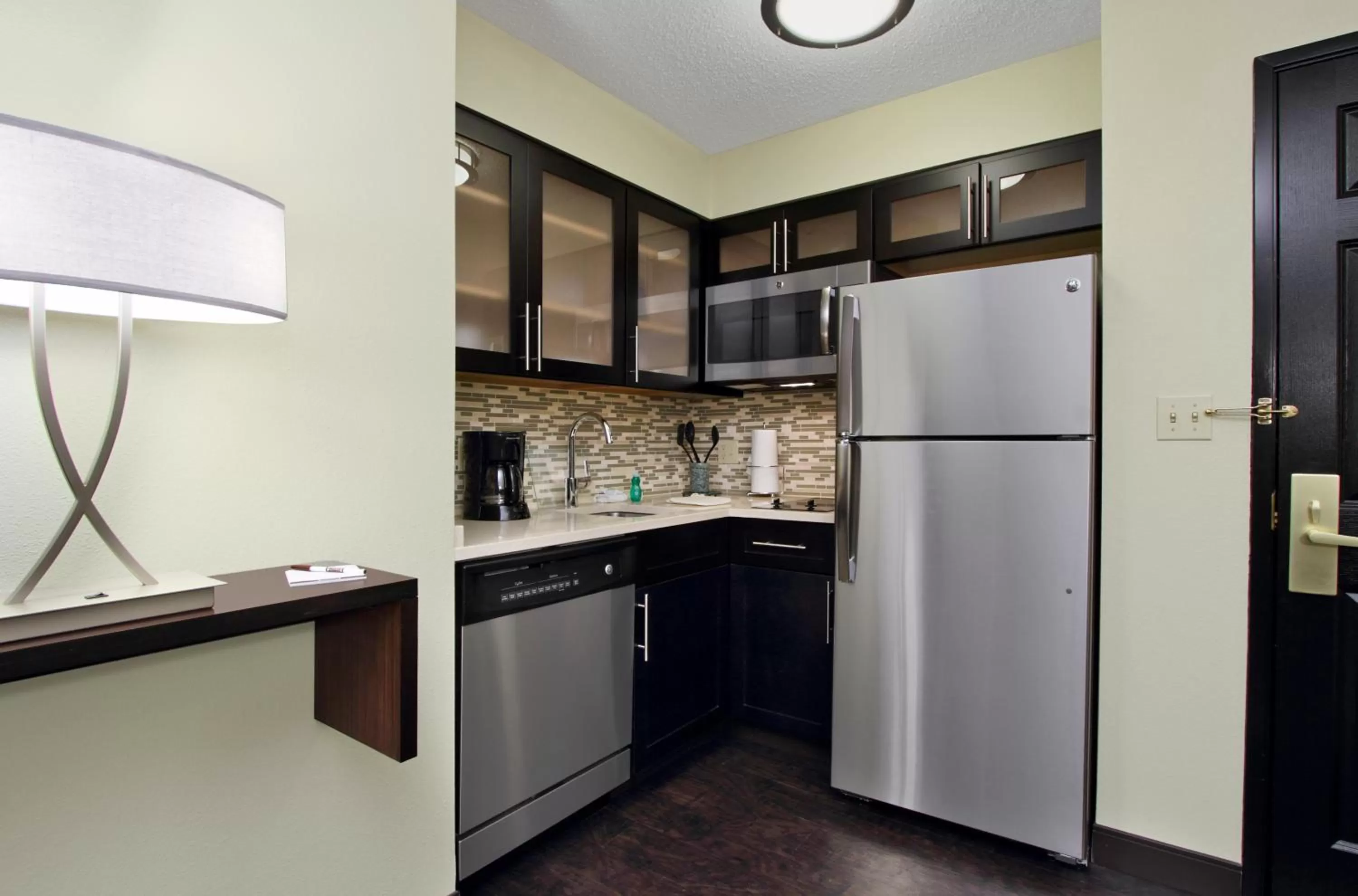 Kitchen or kitchenette in Staybridge Suites Tysons - McLean by IHG