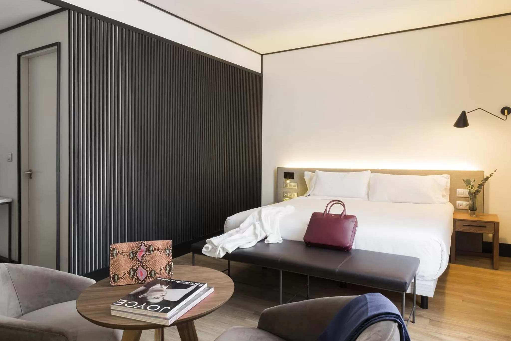 Bedroom, Bed in ICON Embassy