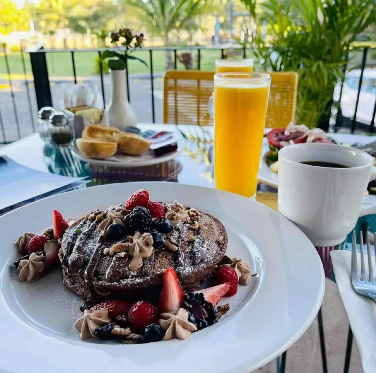 Breakfast in Puerto de Luna Pet Friendly and Family Suites