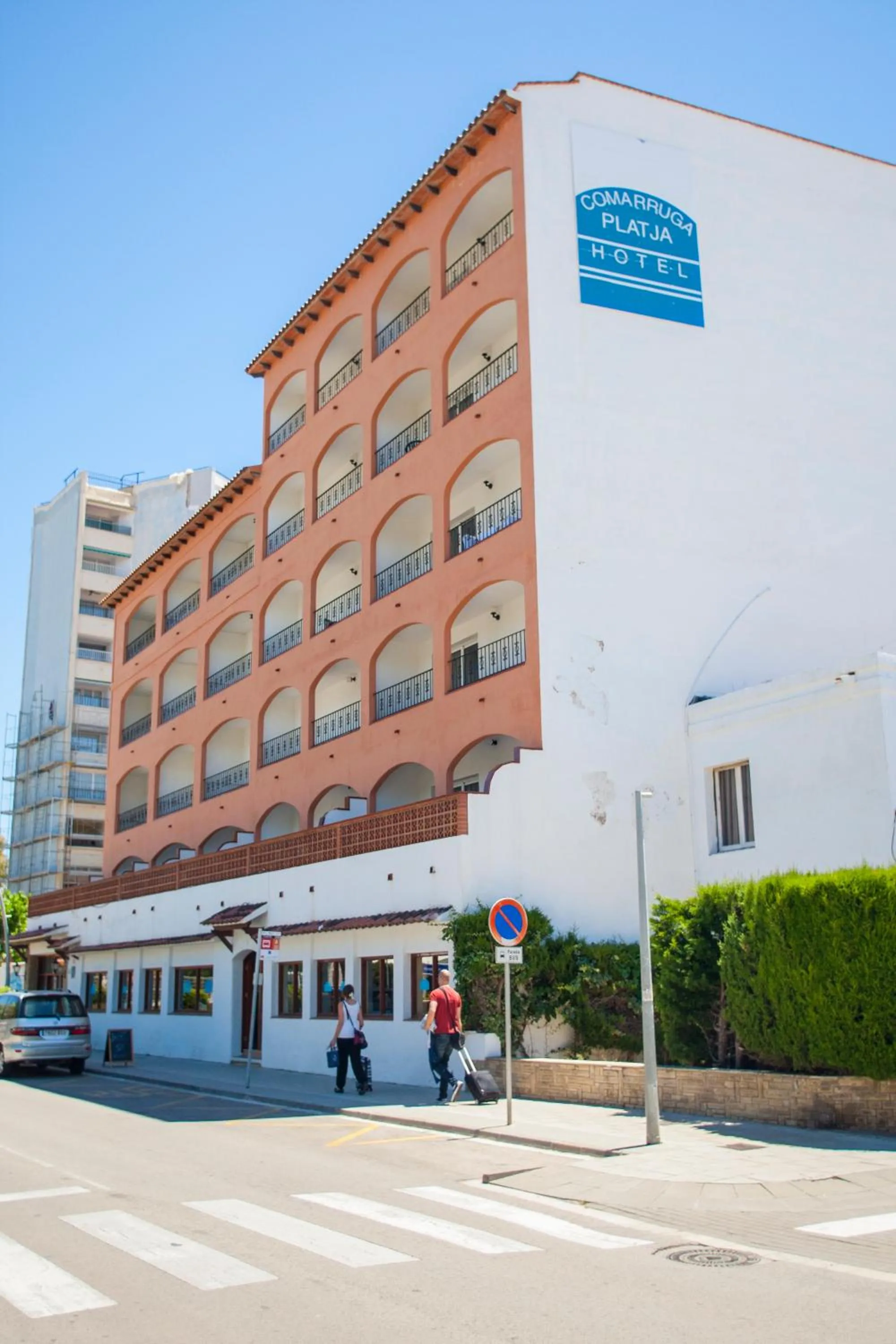 Facade/entrance in Hotel Comarruga Platja