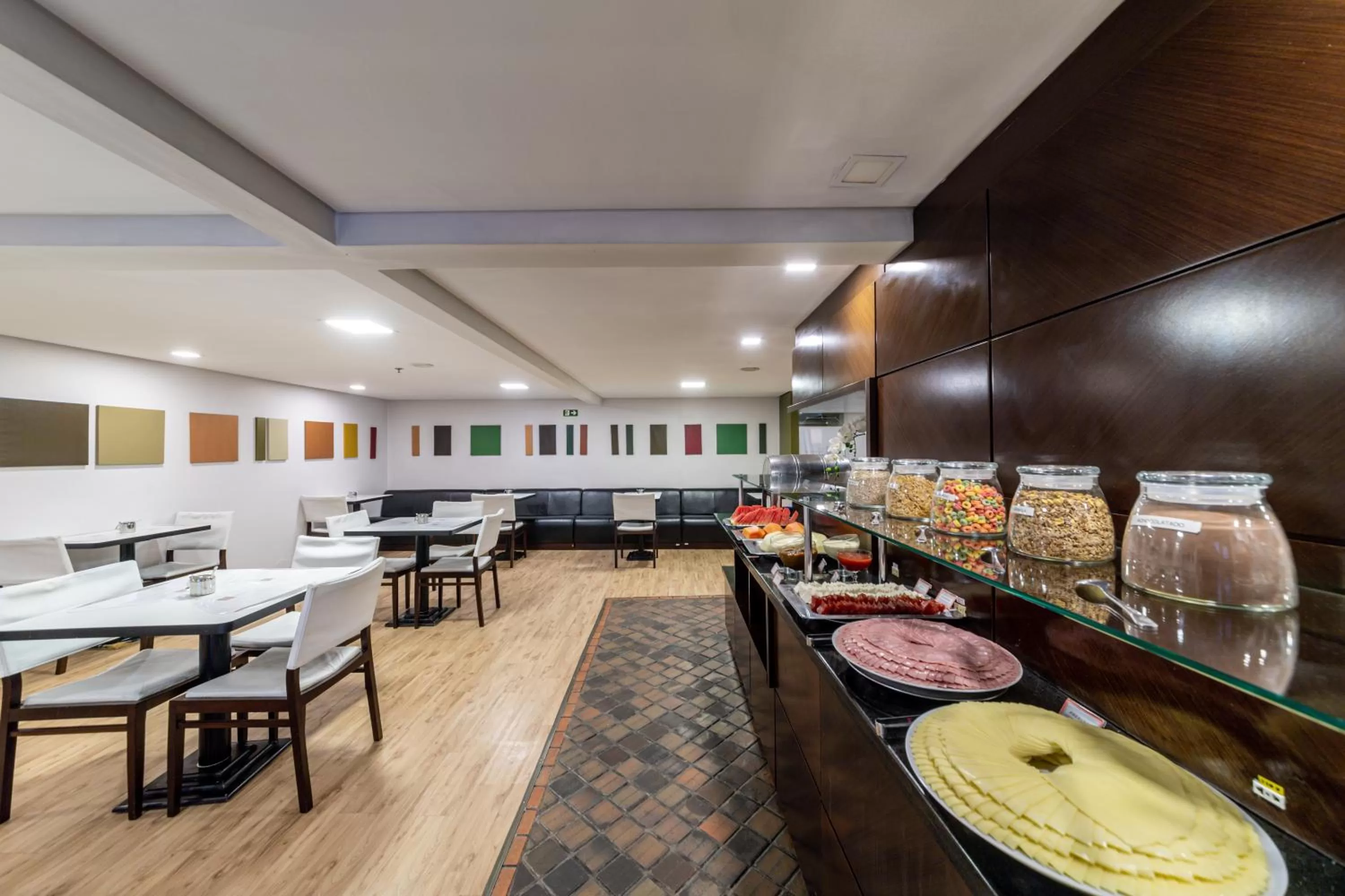 Restaurant/places to eat in Rede Andrade CWB