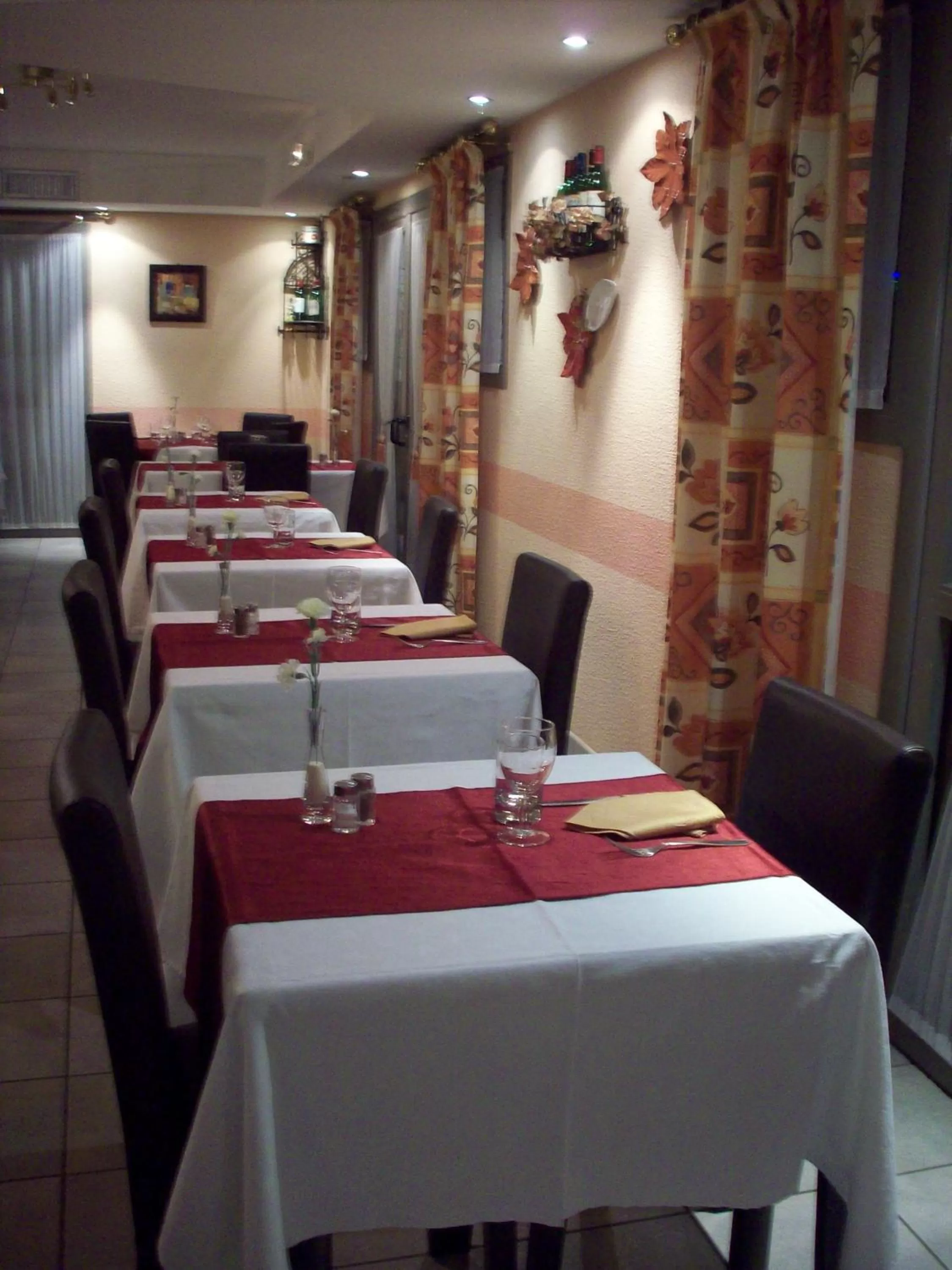 Restaurant/places to eat in Kimotel Epône-Flins