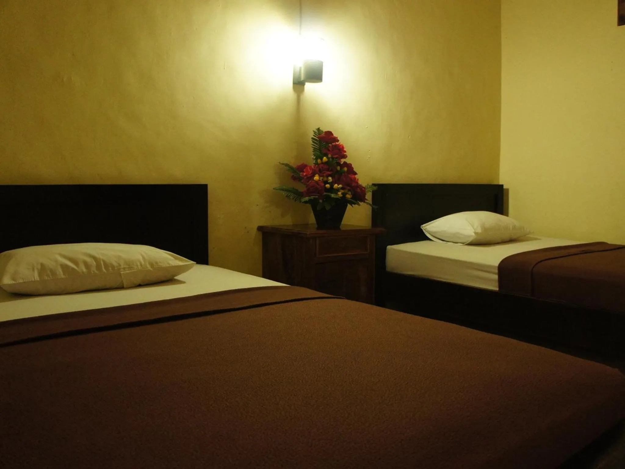 Photo of the whole room, Bed in Waringin Homestay