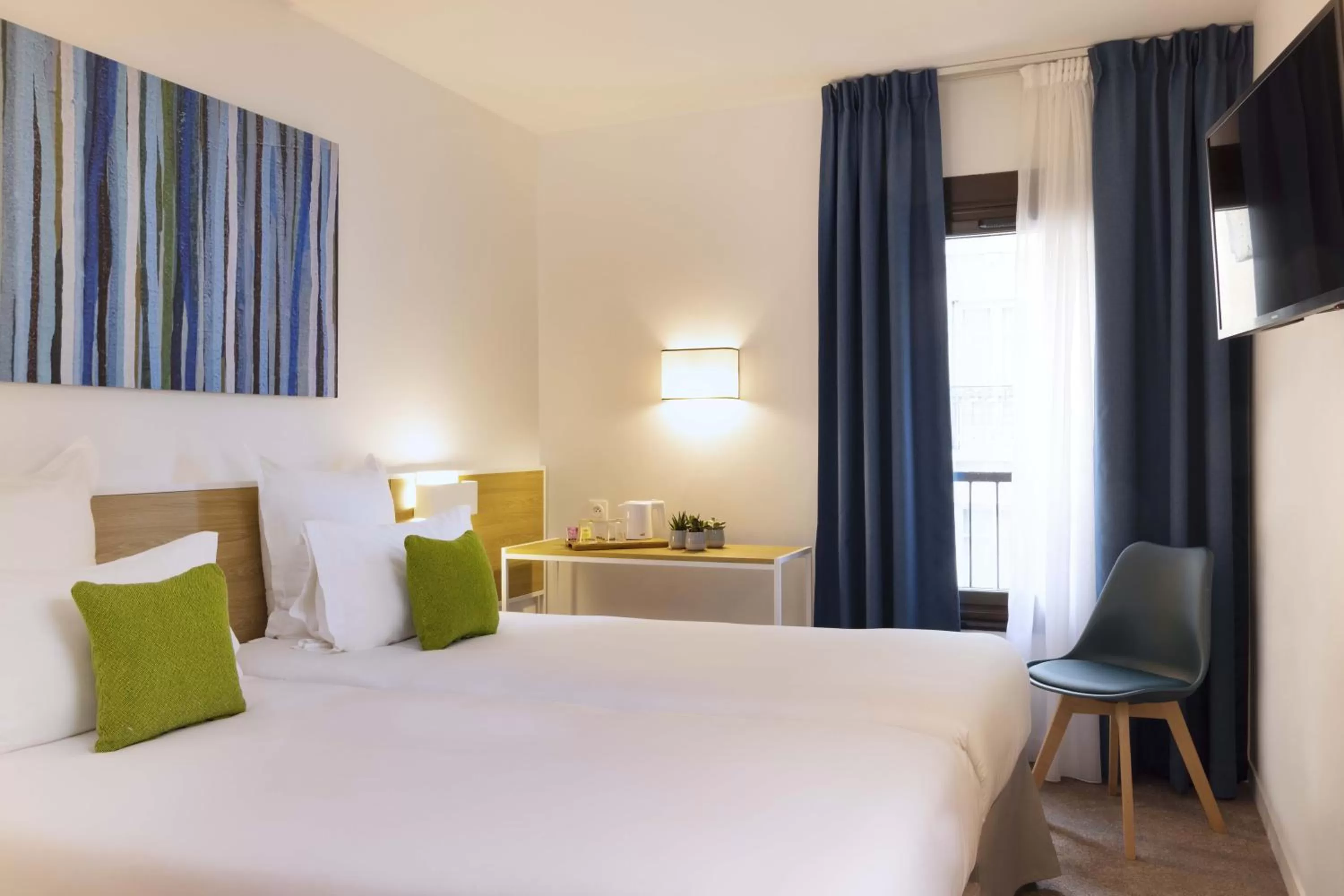 Photo of the whole room, Bed in Hotel Paris Louis Blanc