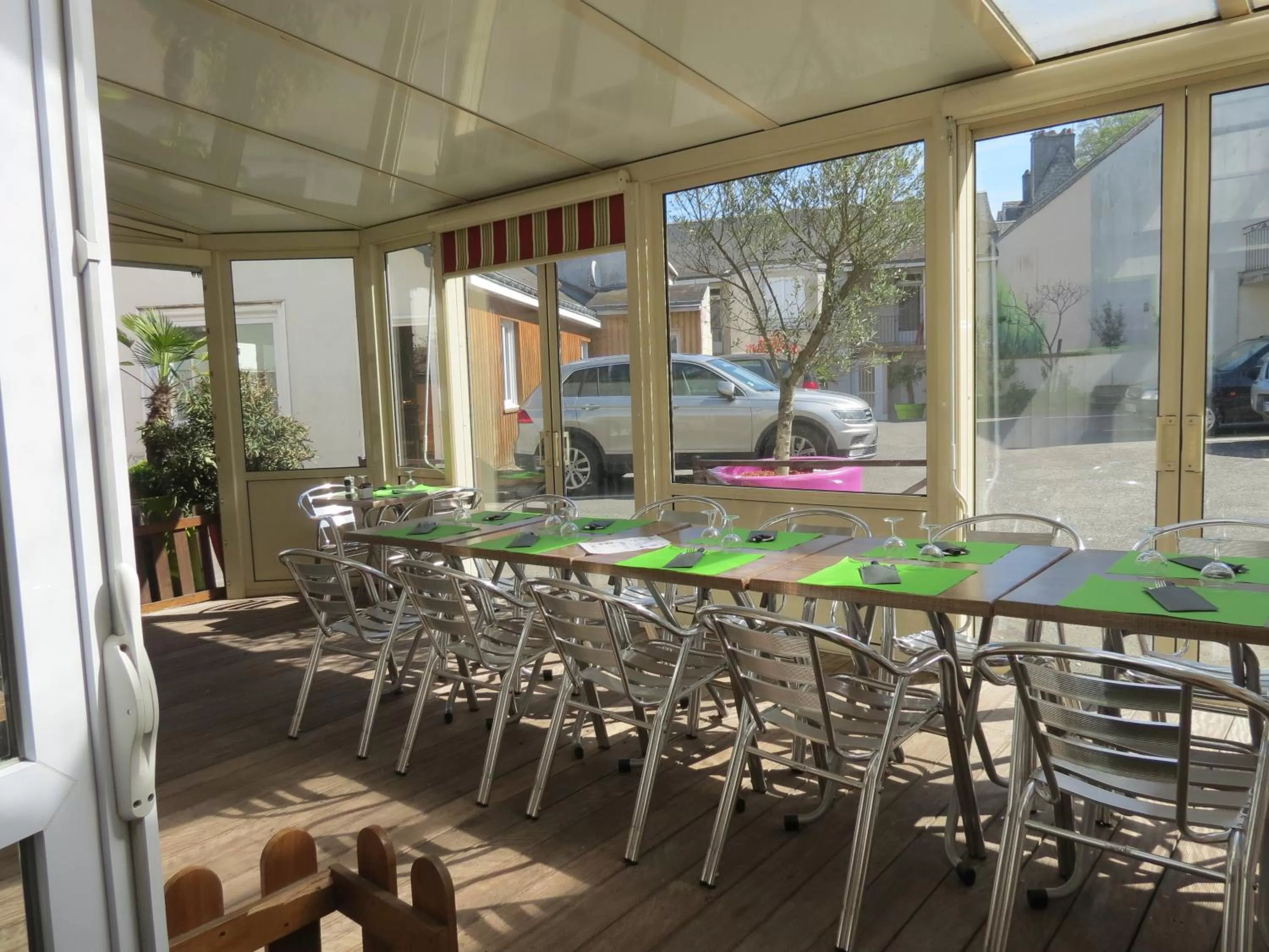 Patio in Hotel le Faisan