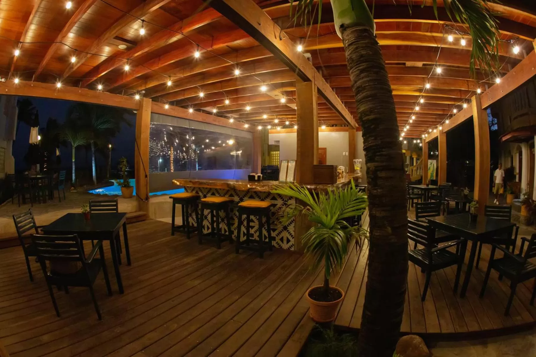 Restaurant/places to eat in Pelican Reef Villas Resort