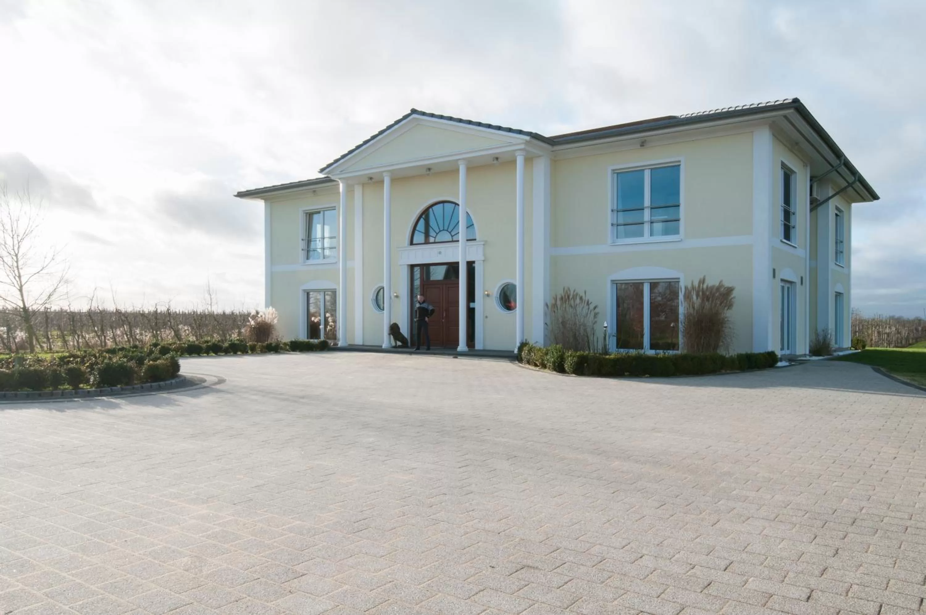 Facade/entrance in Hotel Villa Altes Land