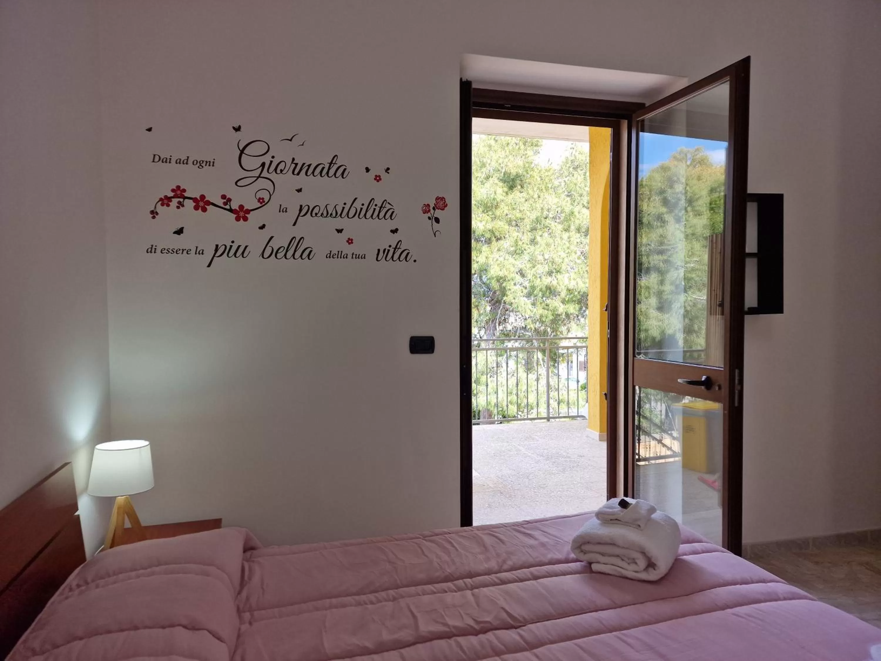 Suite with Garden View in La Collina di Montegrappa - Suites with Heated Private Pool - Suites with Shared Pool