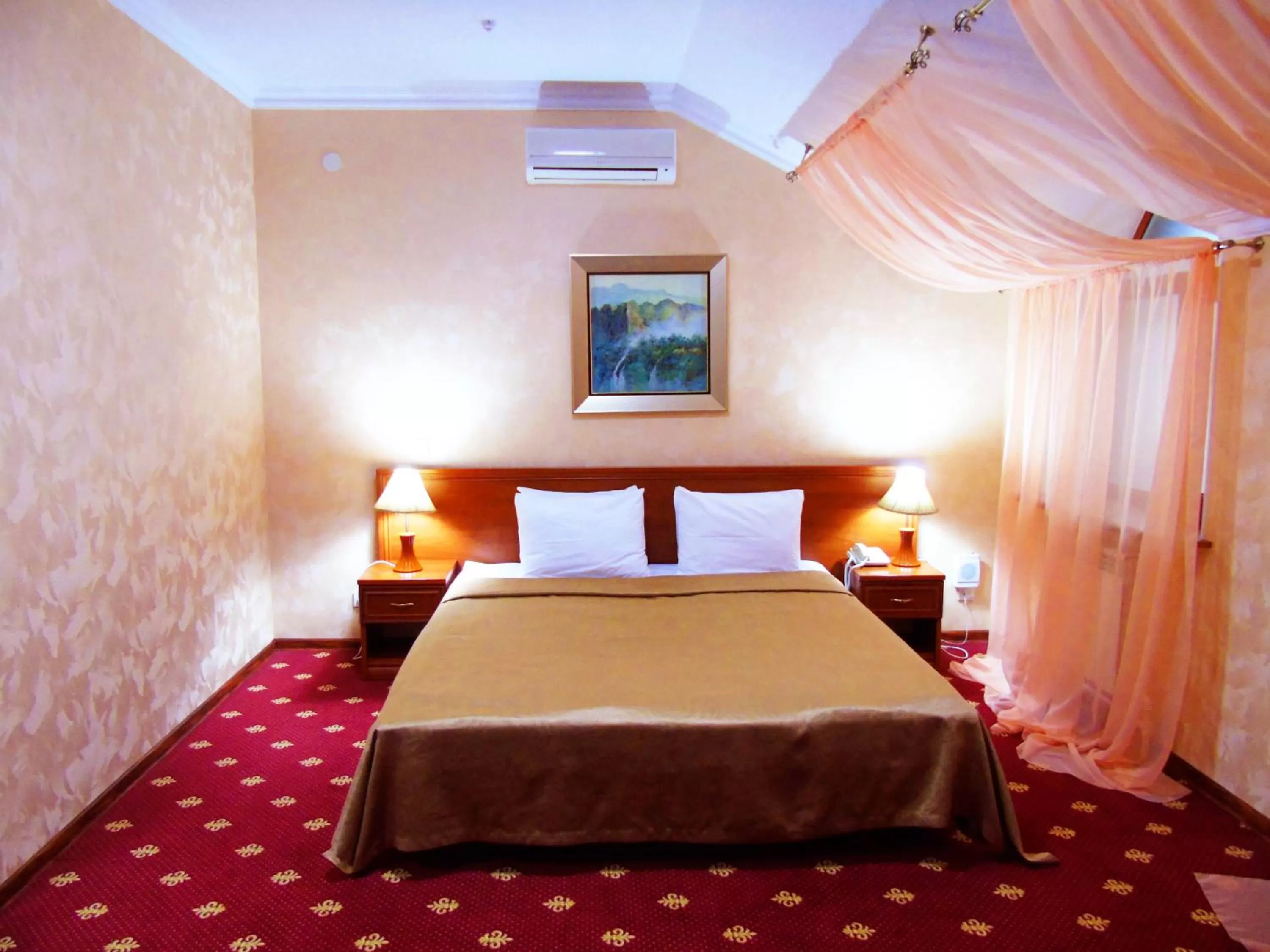 Bed in Amsterdam Hotel Aktobe