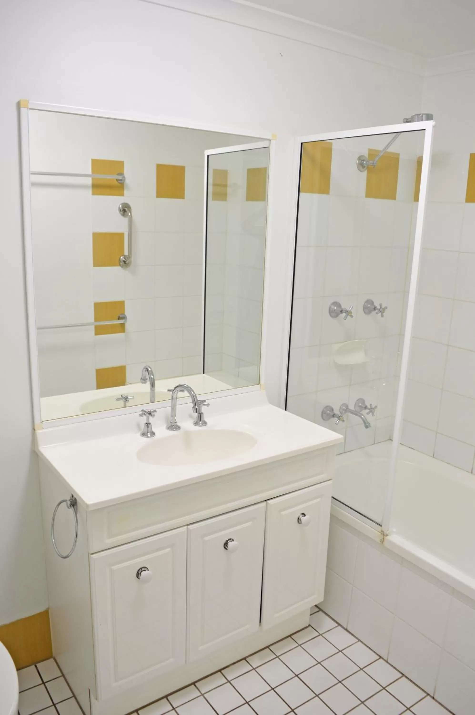 Toilet in Cairns Beach Resort